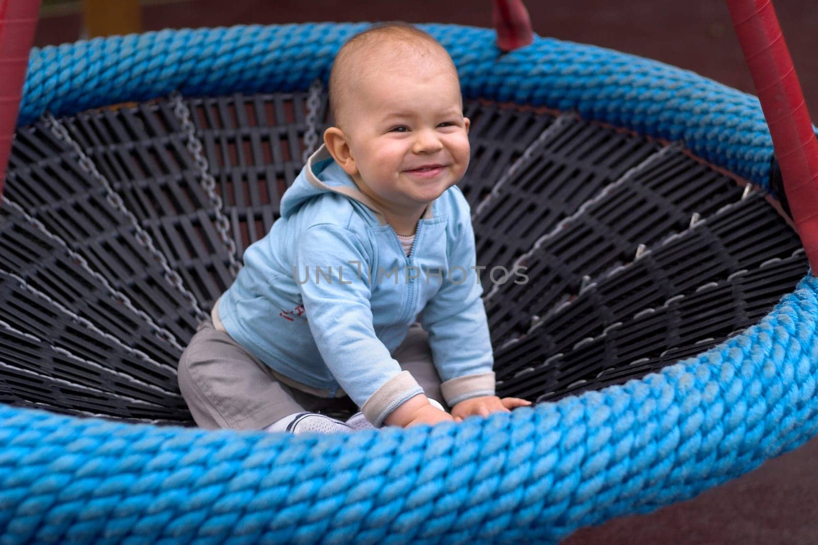 Baby-swing