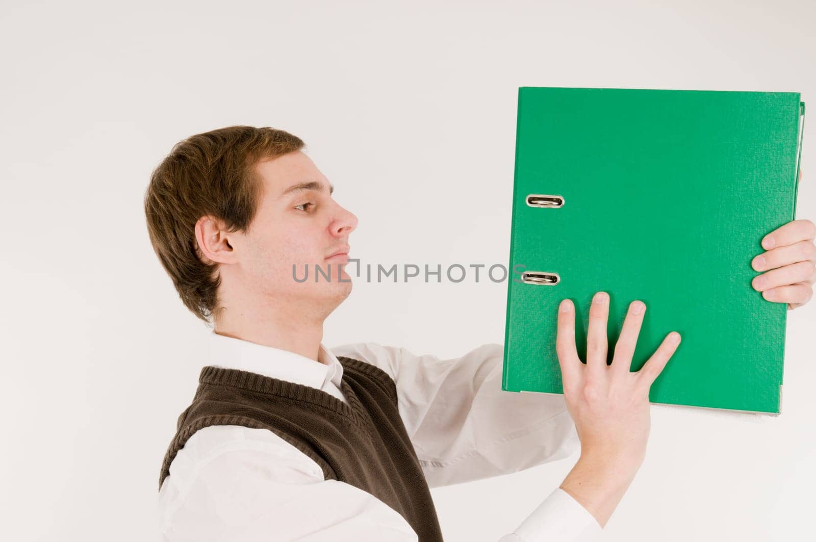 looking to the folder horizontal