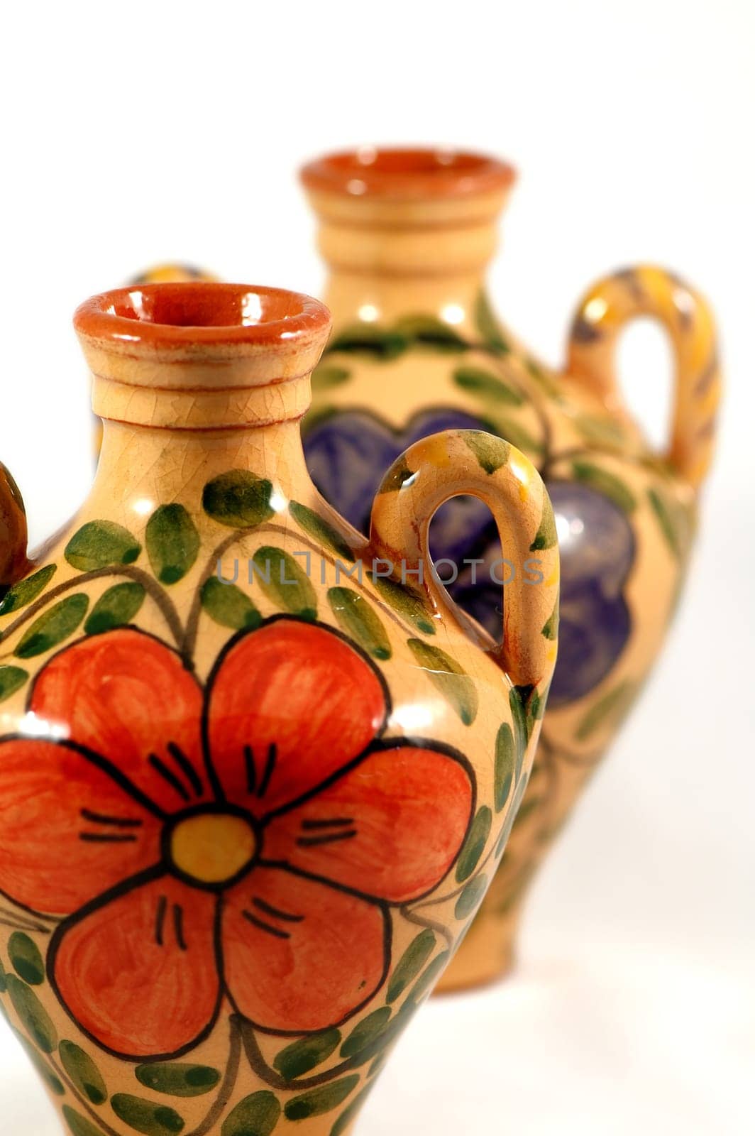 Ceramic pot with paint