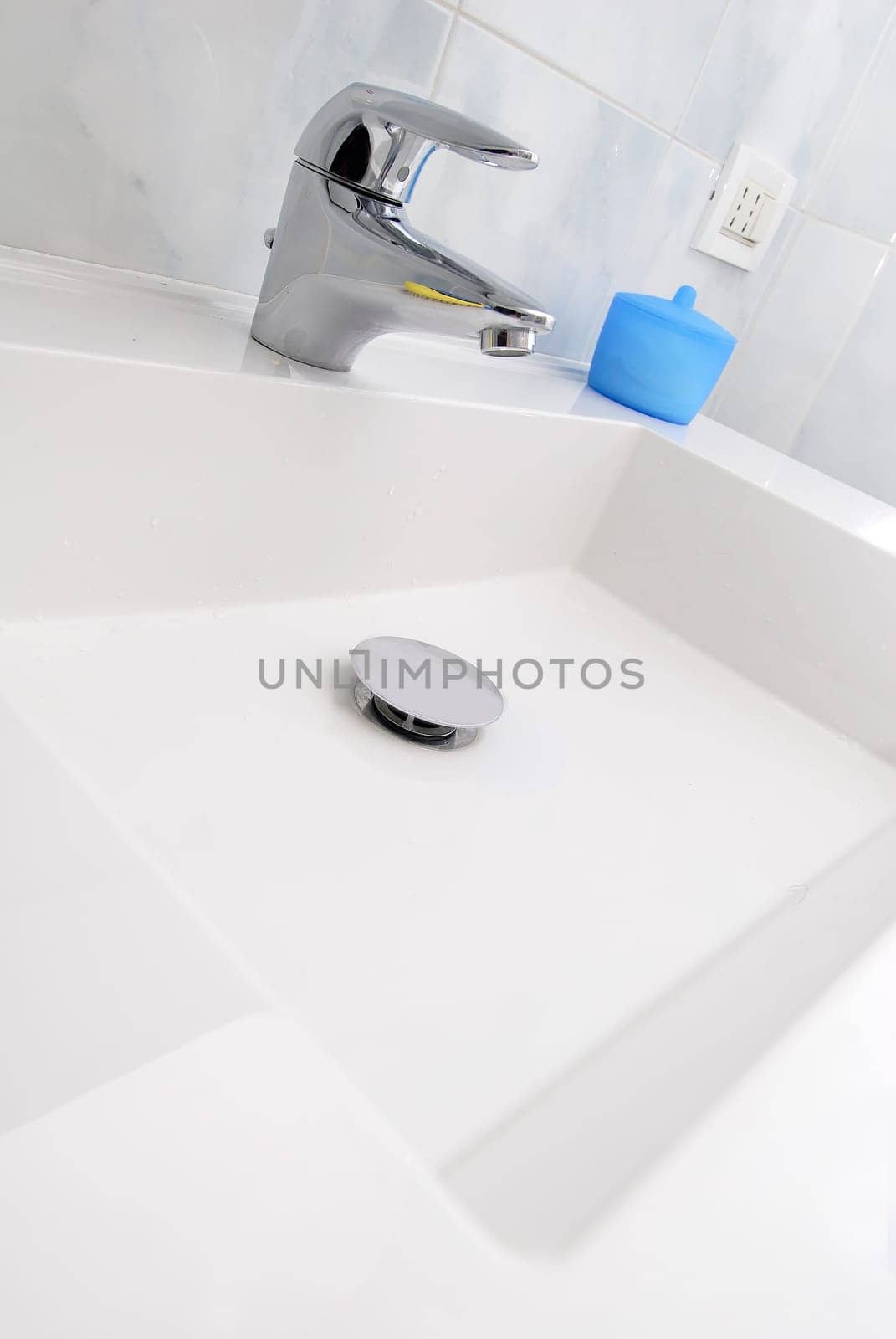 Washbasin 01