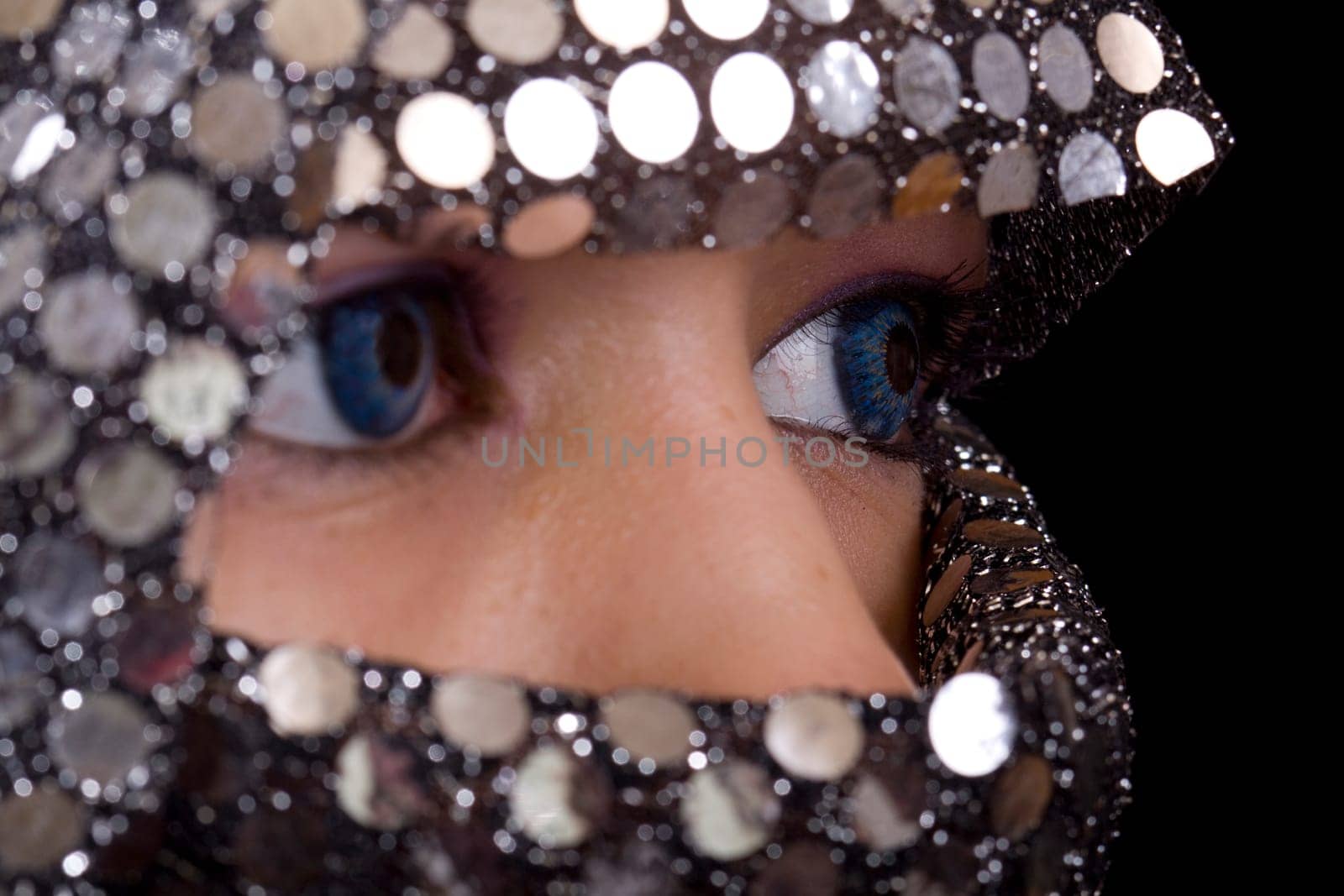 blue eyes oriental