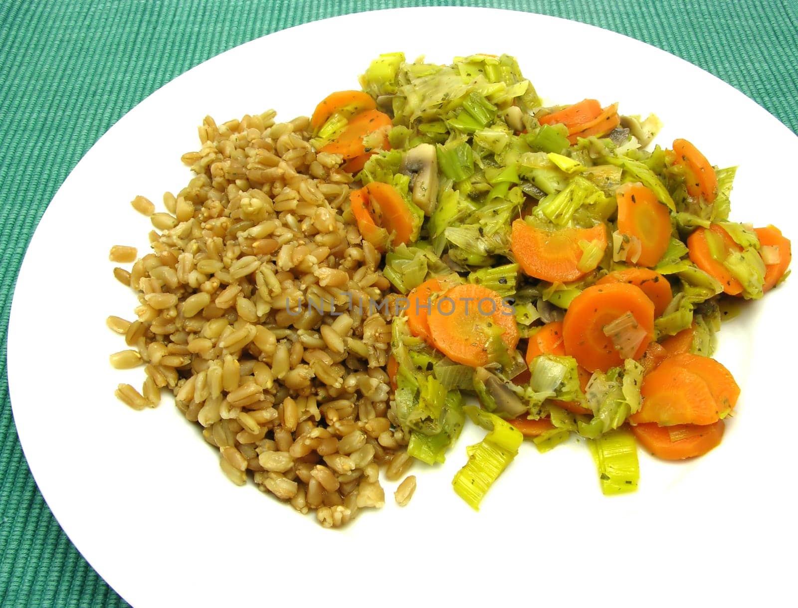 Dish of bulgur,leek and carrots