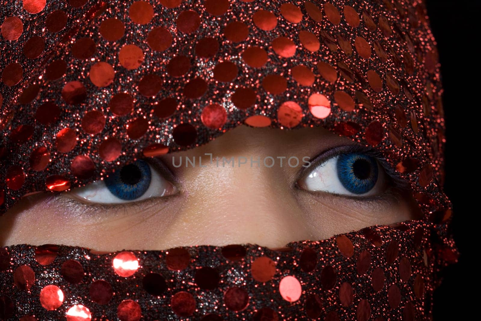 blue eyes oriental