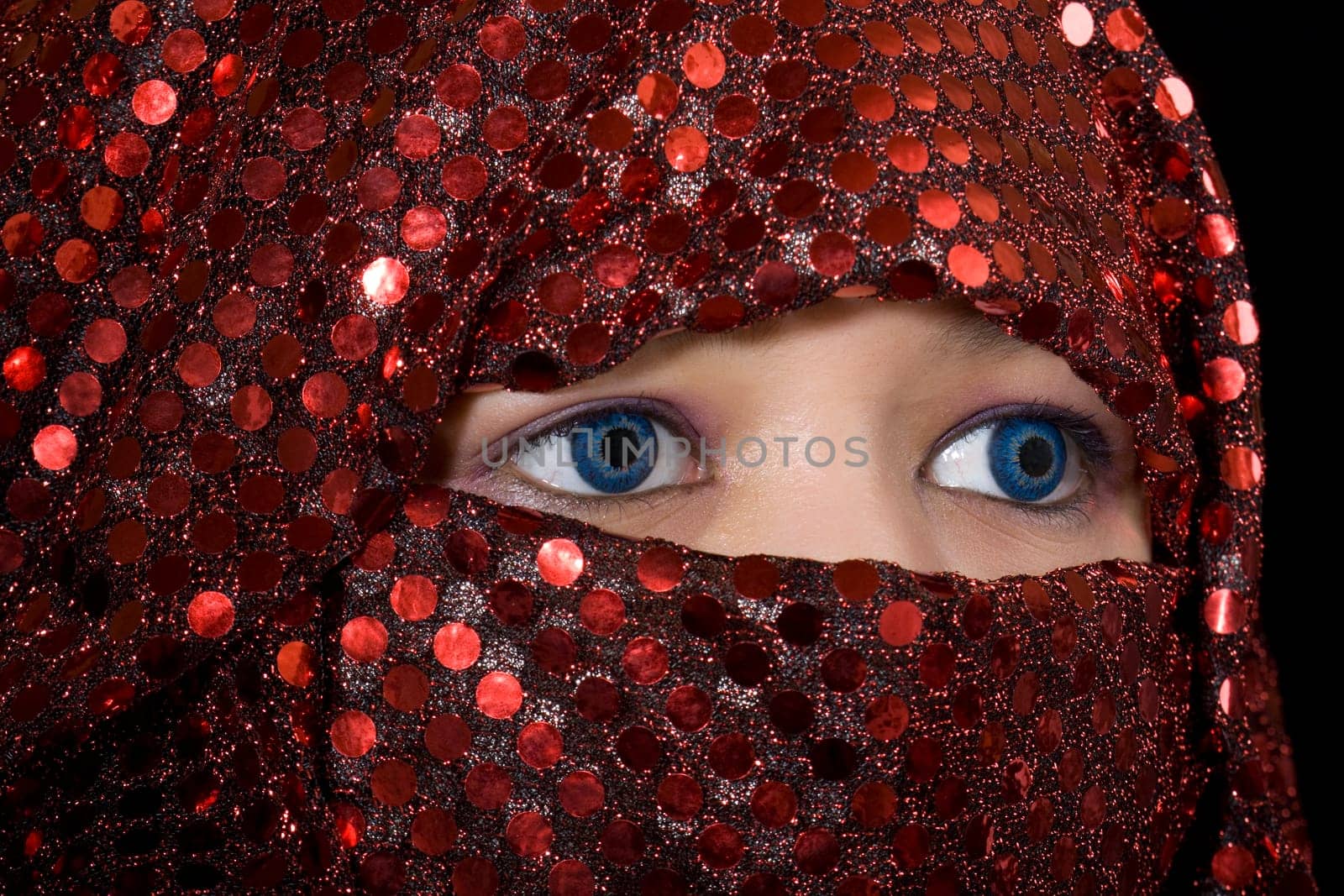 blue eyes oriental