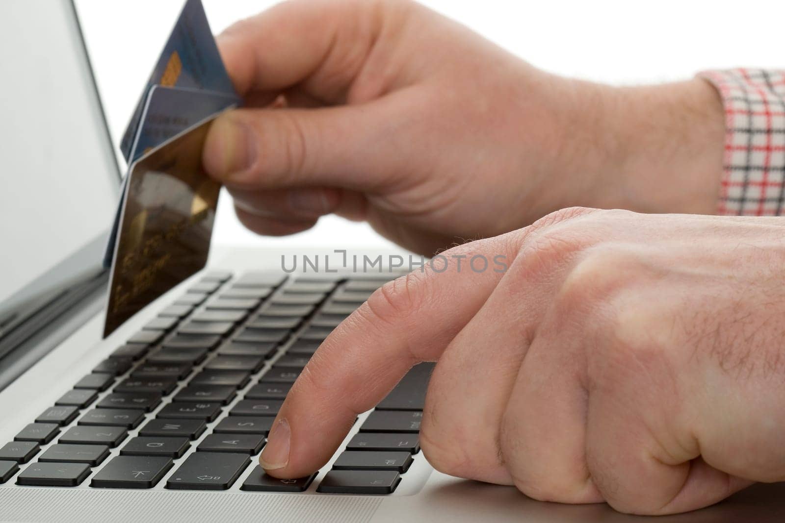 Online shopping with credit card