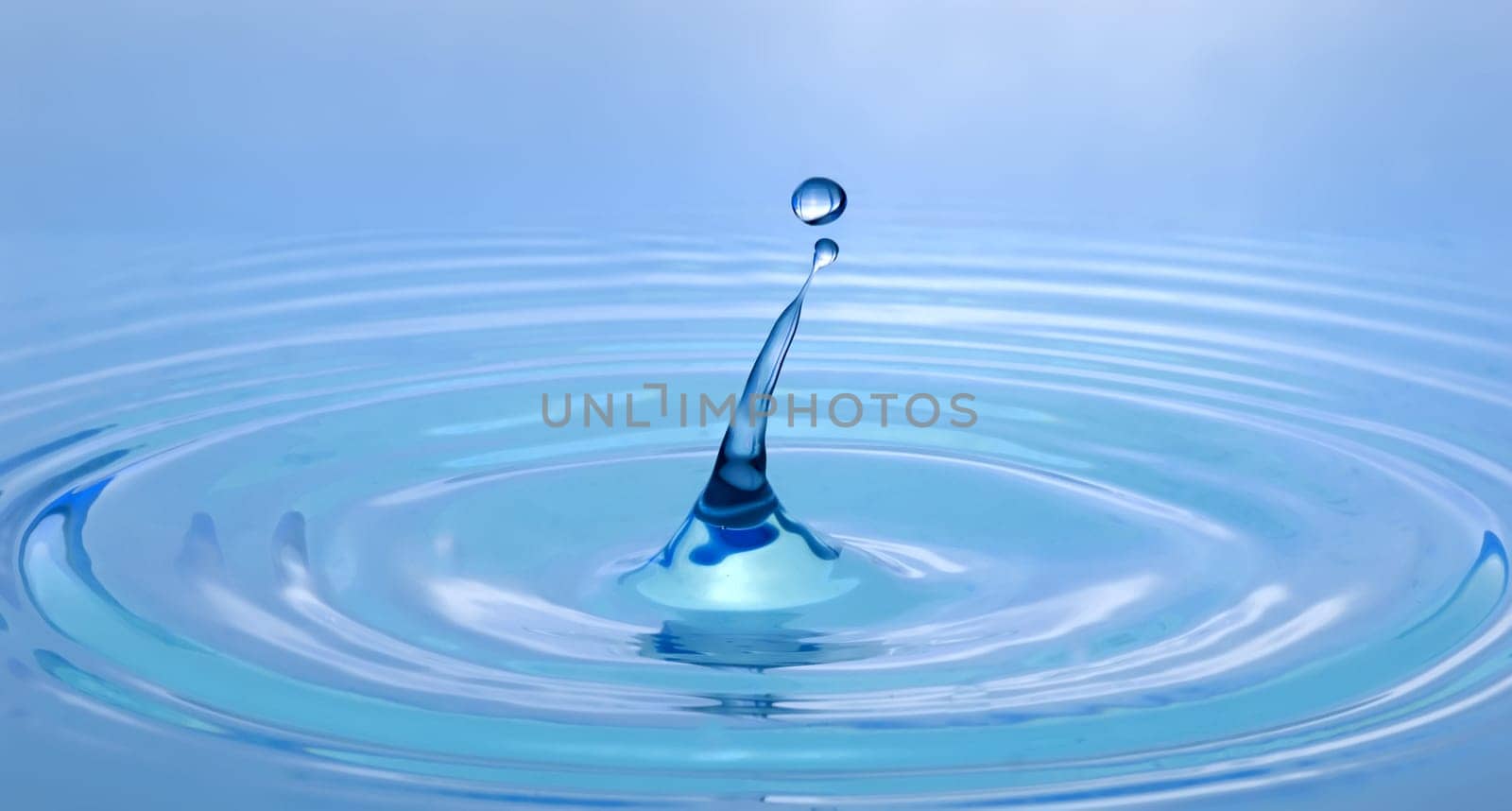 splash of water