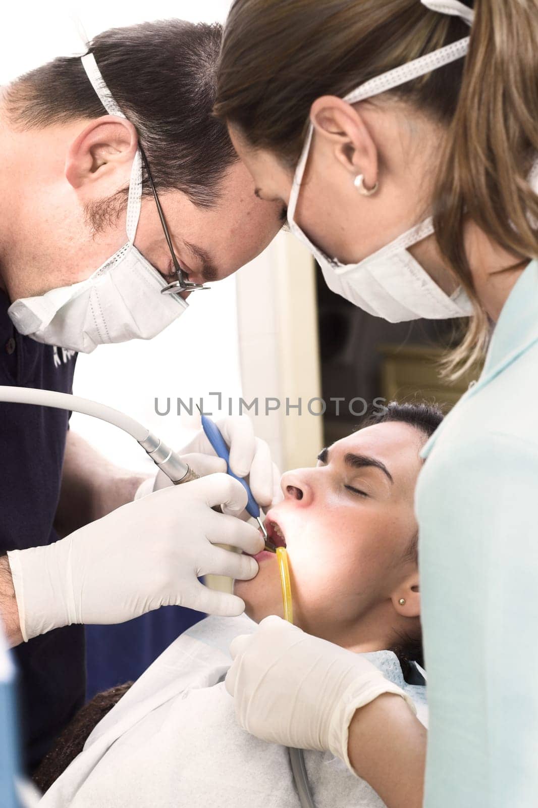 Dentist