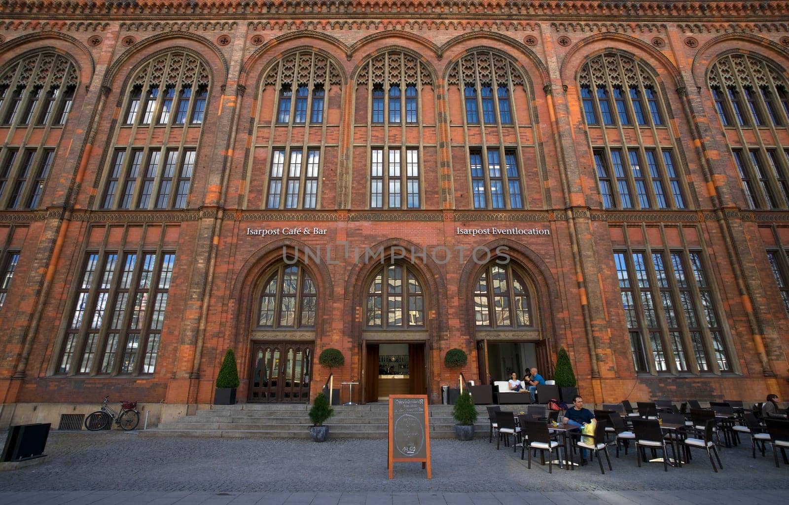 The old Munich post office building