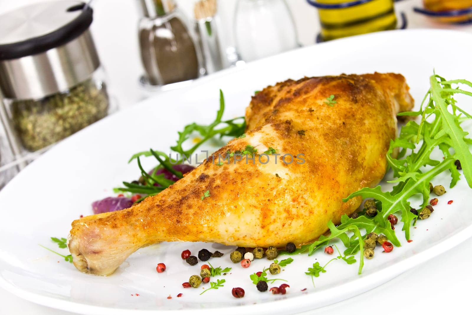 Chicken leg with rocket salad and zw