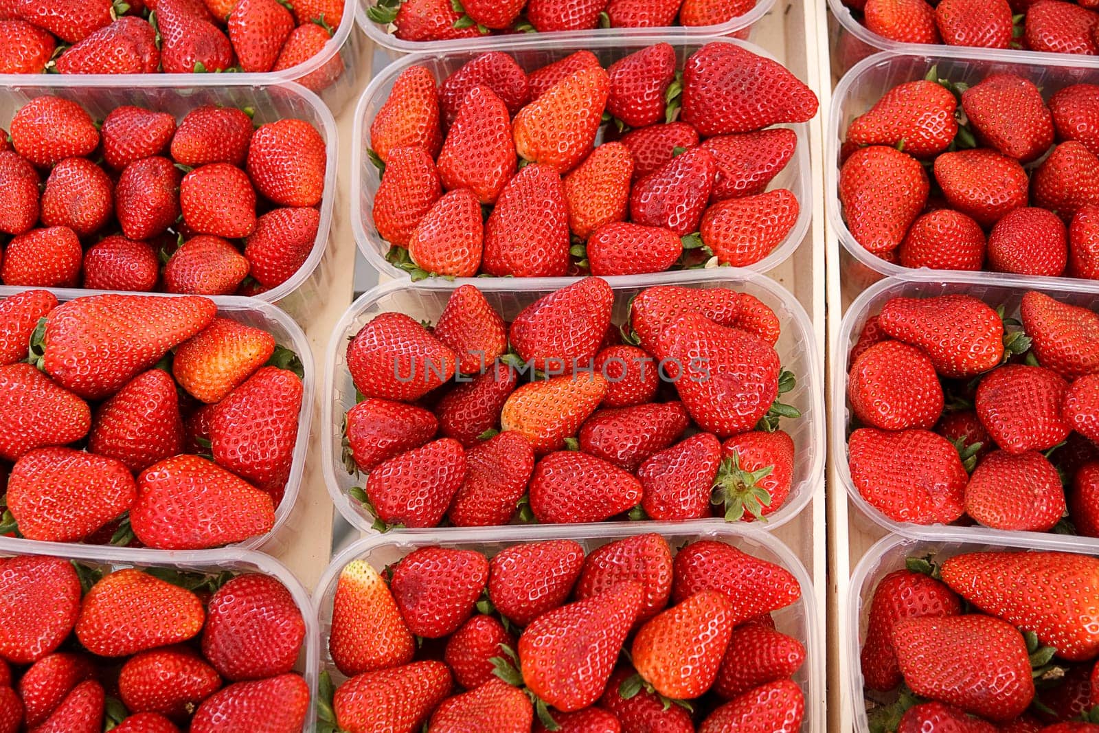 Strawberries in shell