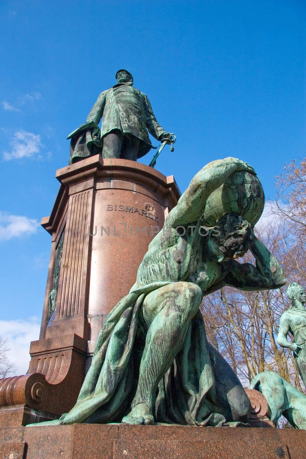 bismarck with atlas