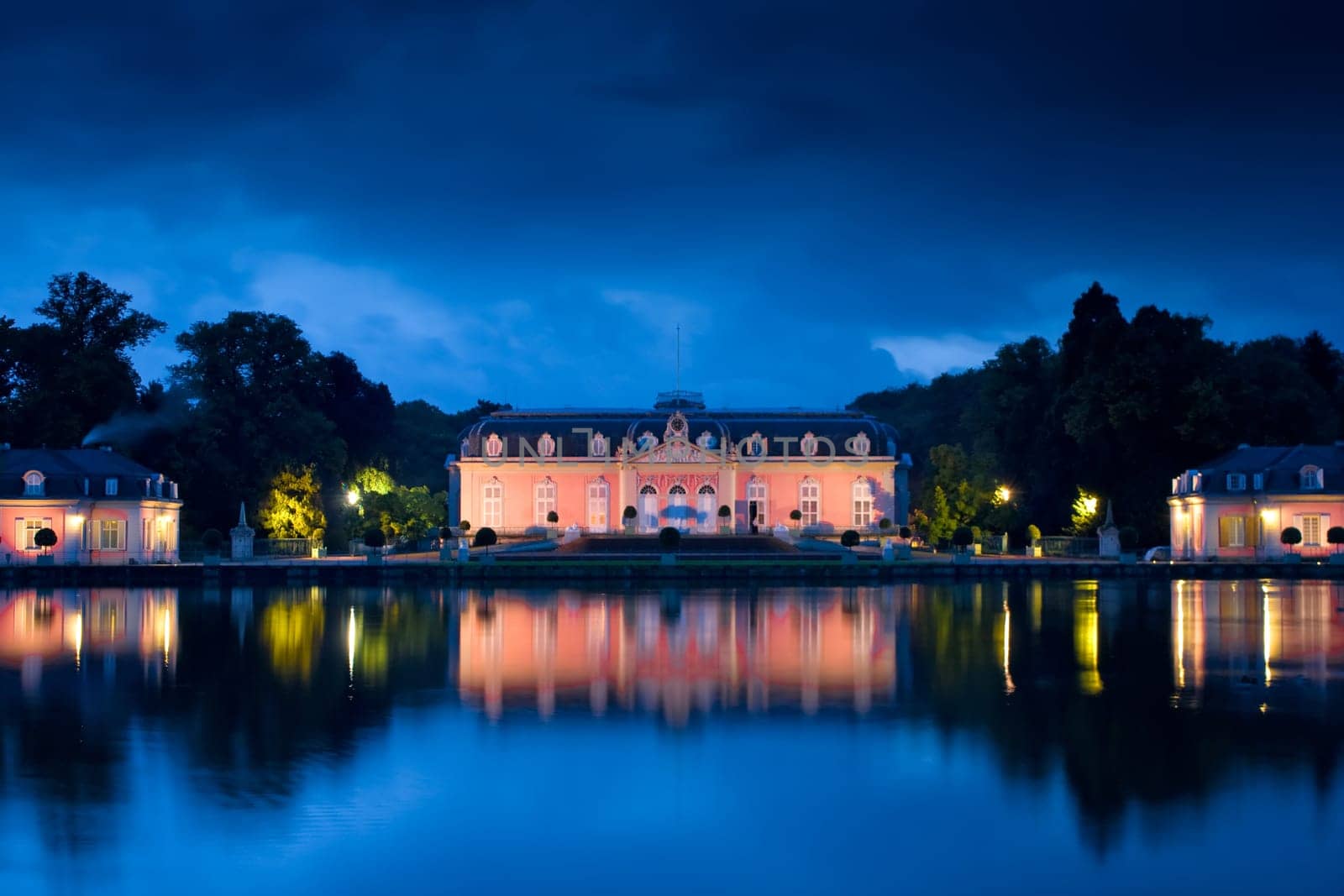Schloss Benrath in Düsseldorf at the blue hour