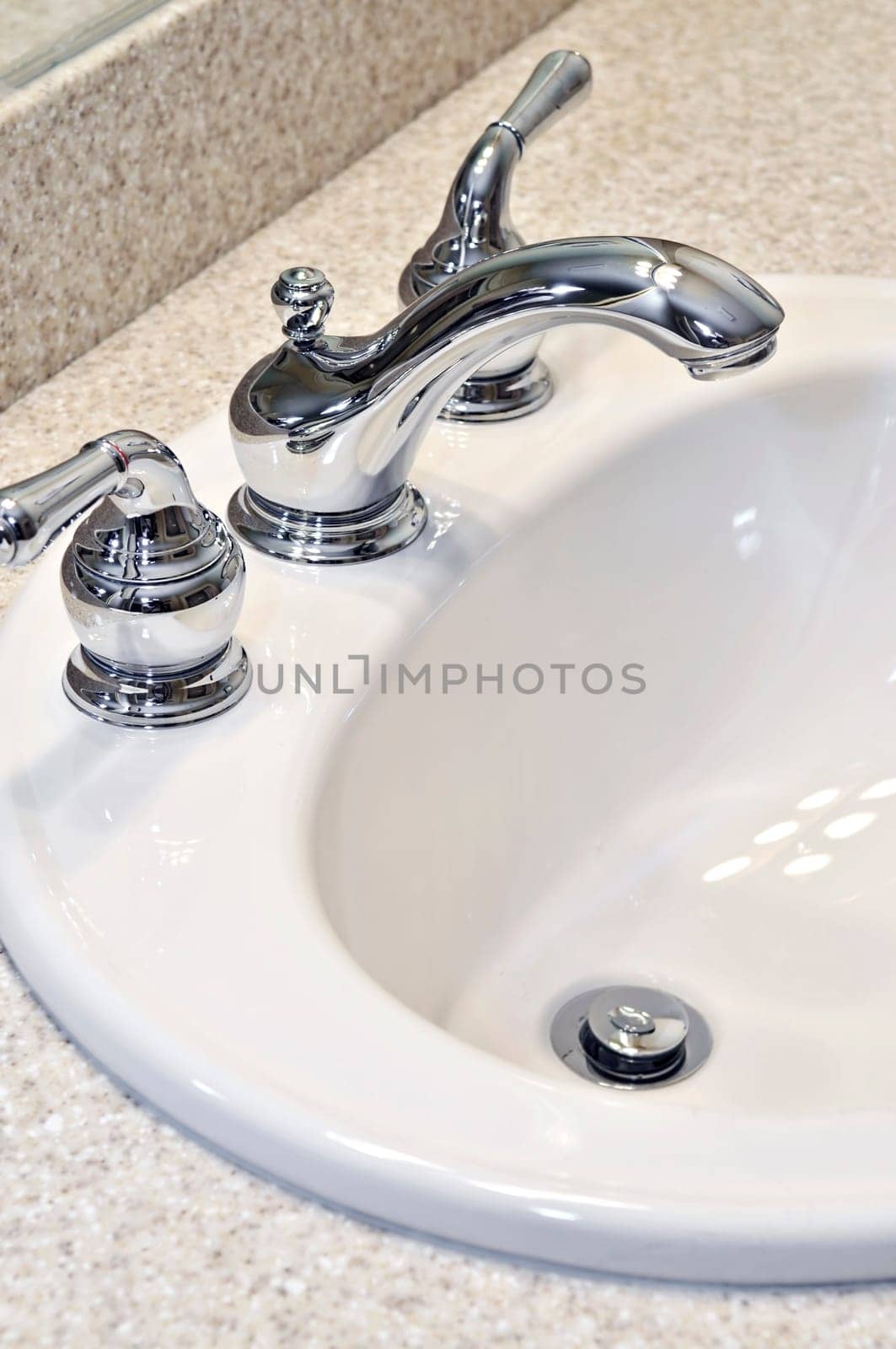 Bathroom sink
