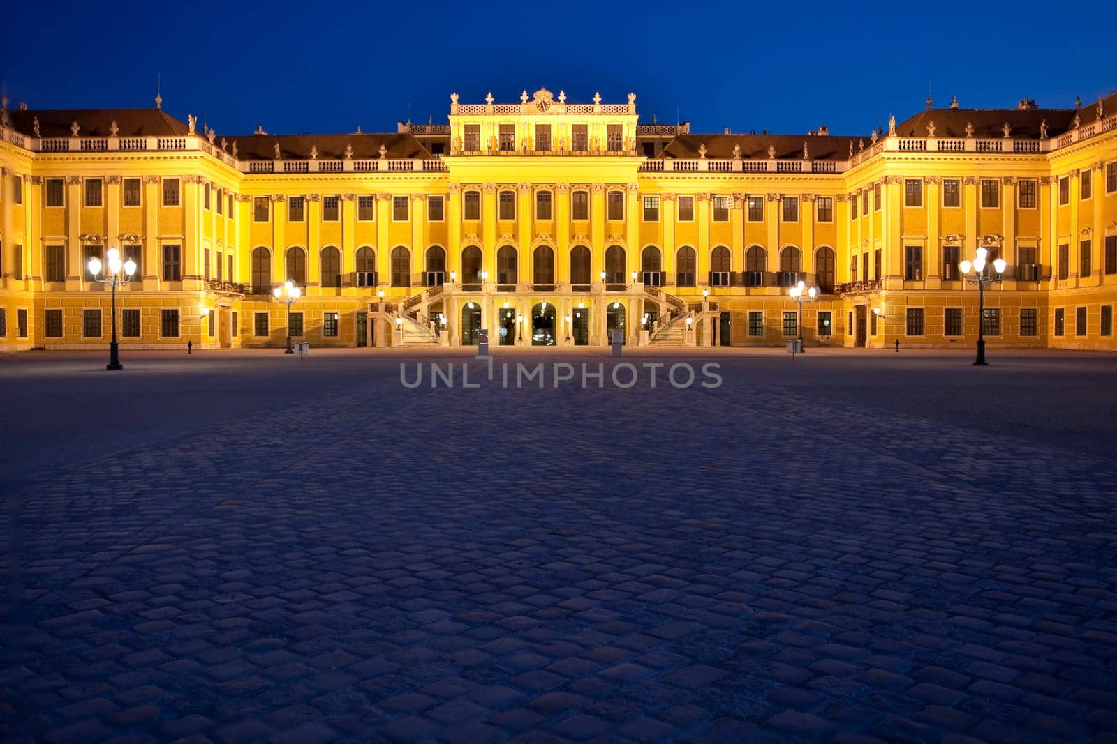 Vienna at night,Sch&amp #65533 Önbrunn