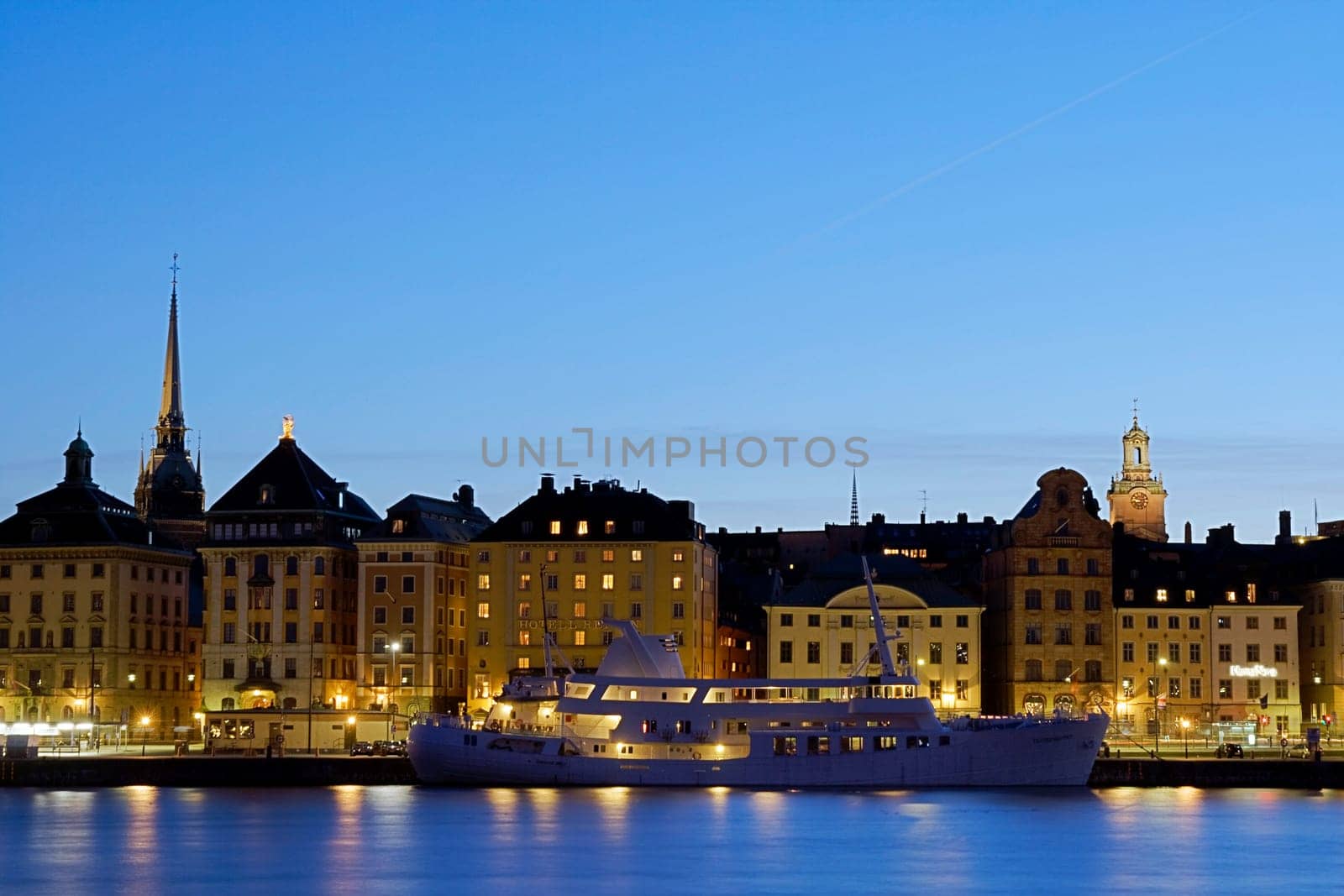 Stockholm's Old Town at night