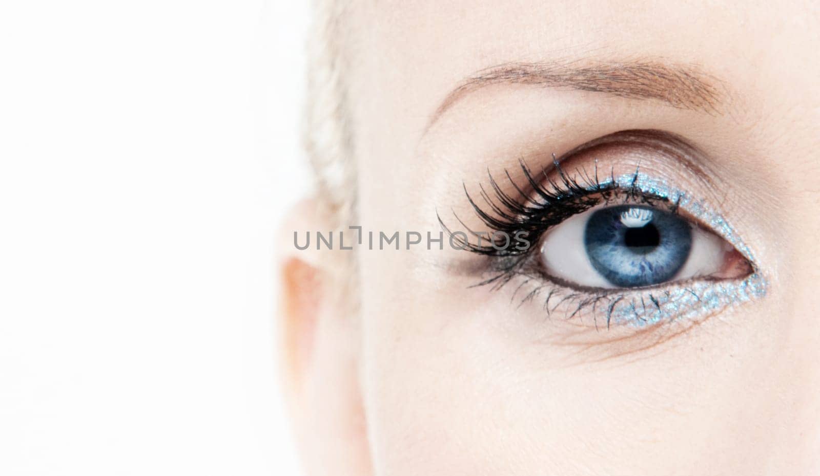 blue eye