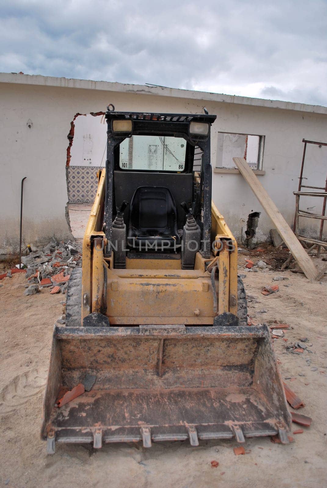 Caterpillar before starting to work