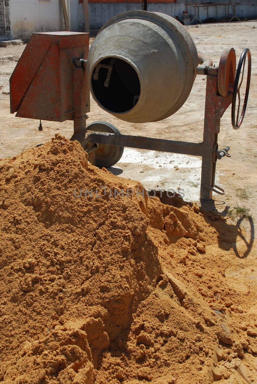 Cement mixer