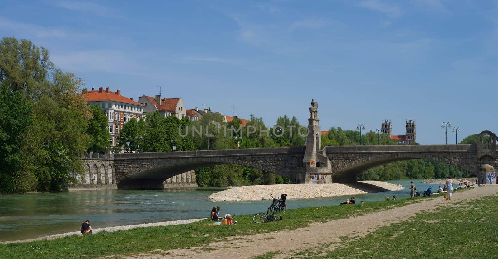 Munich Isar at the Wittelsbacher Bridge