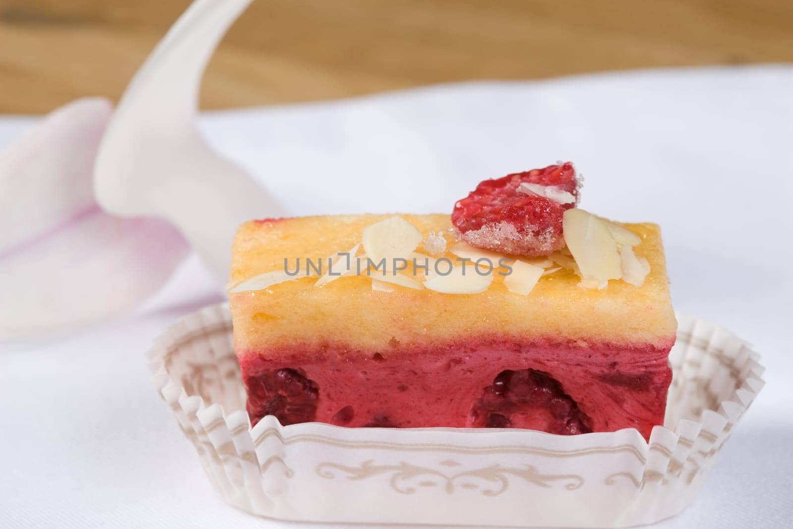 Almond raspberry