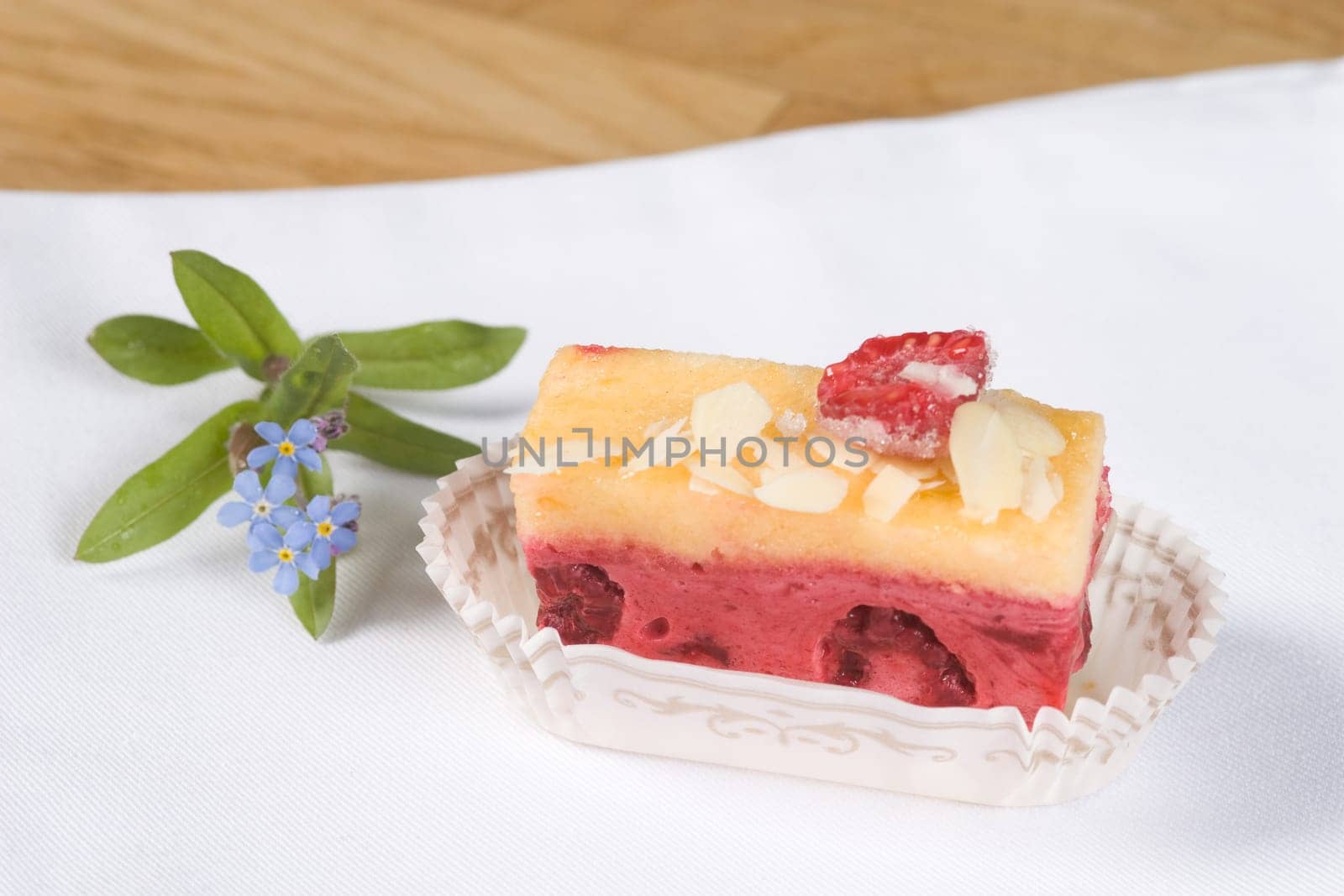 Raspberry tart