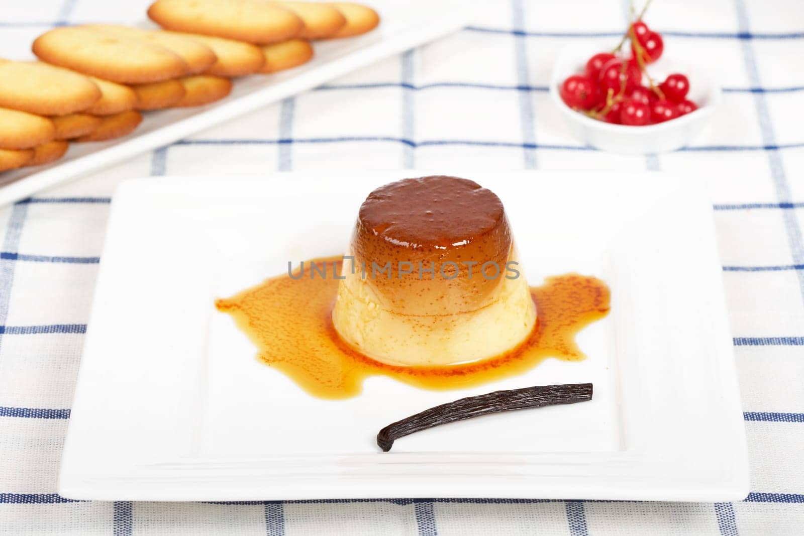 Cream caramel dessert and cookies