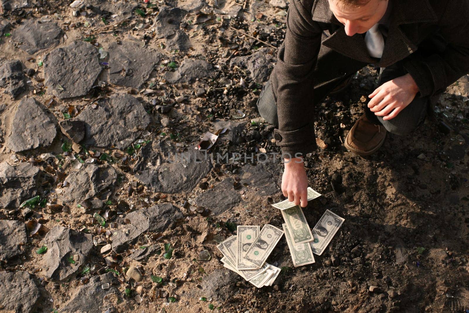 Man finds money
