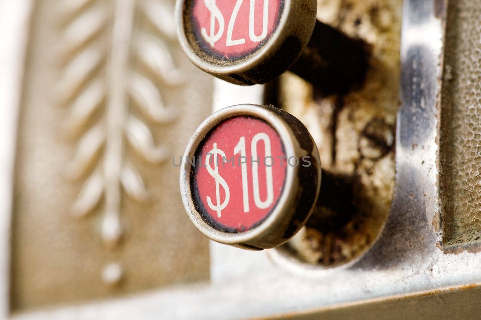 Ten Dollar Button