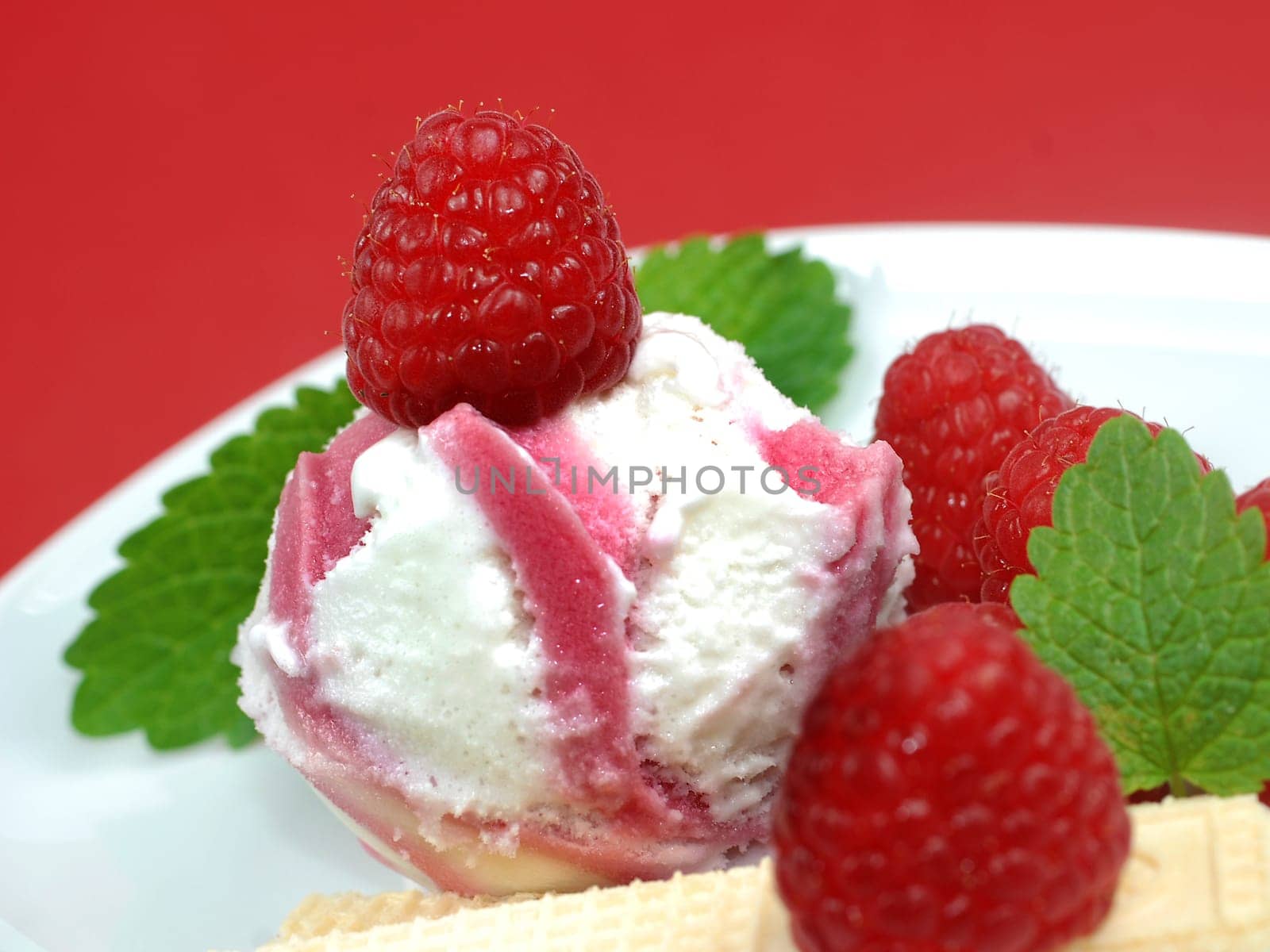 light raspberry ice cream