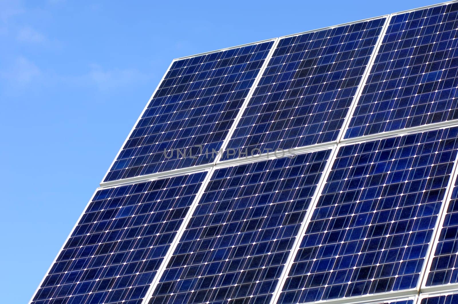 Solar cells of a photovoltaic system