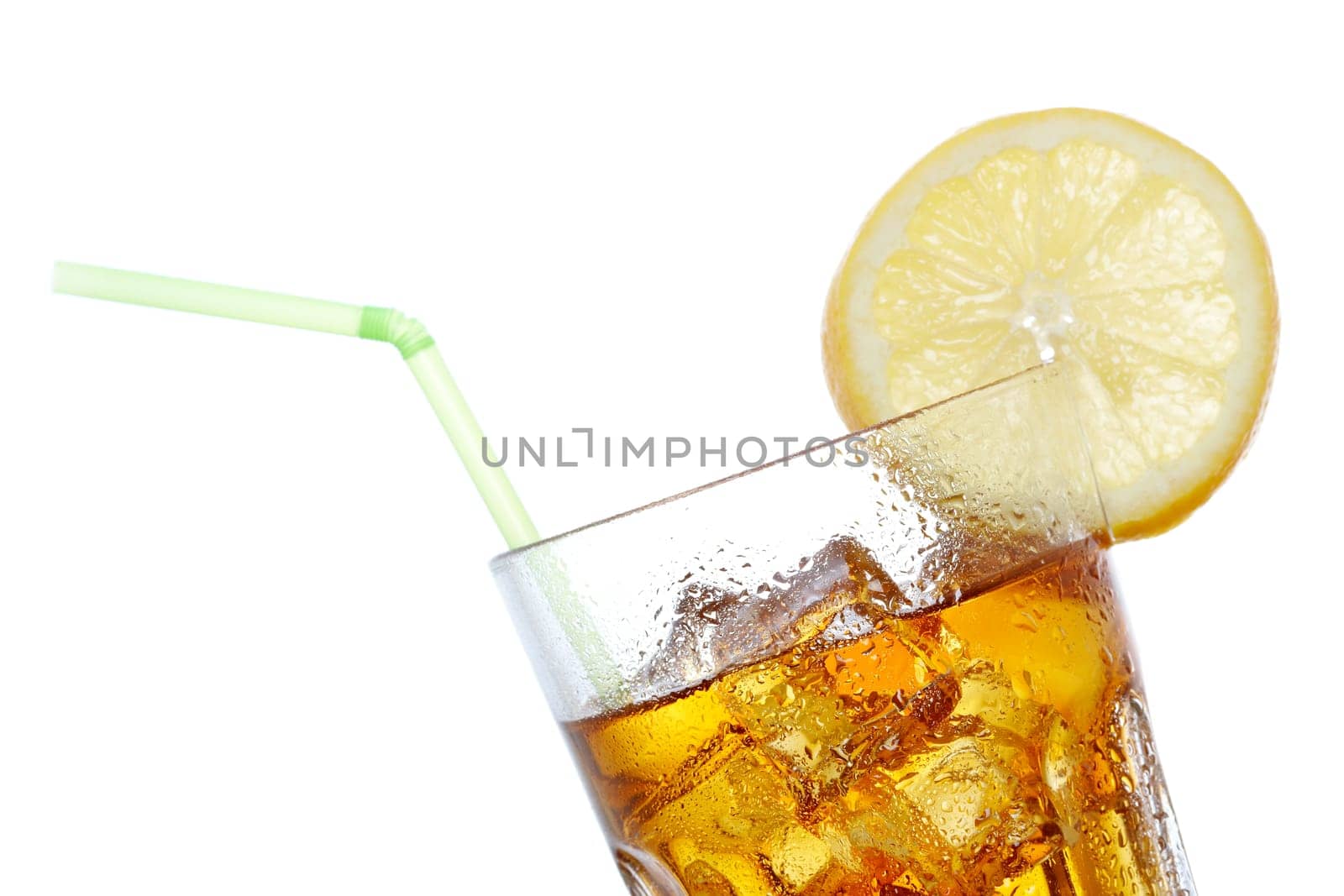 Glass of ice tea with lemon