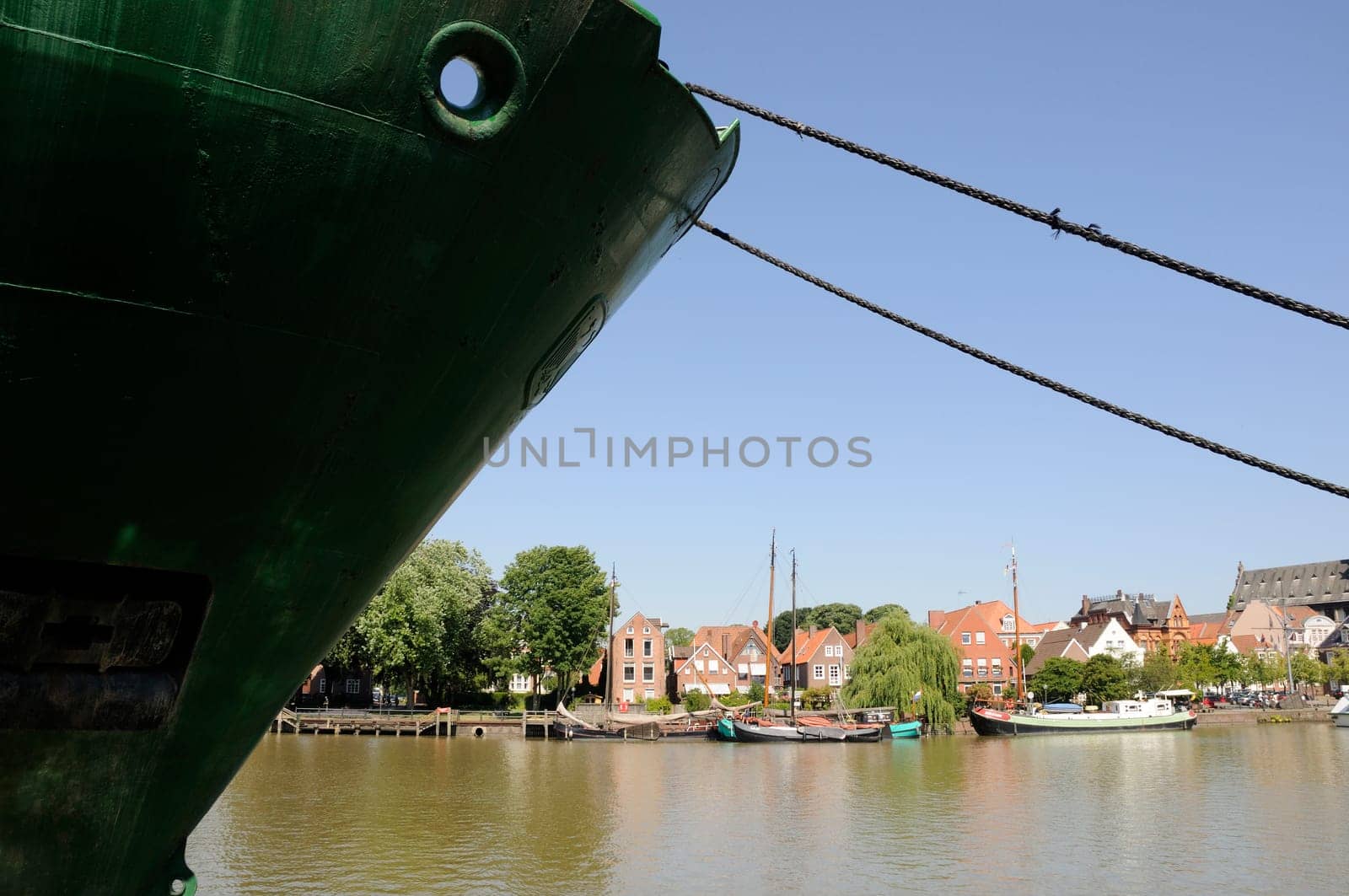 Port of Leer