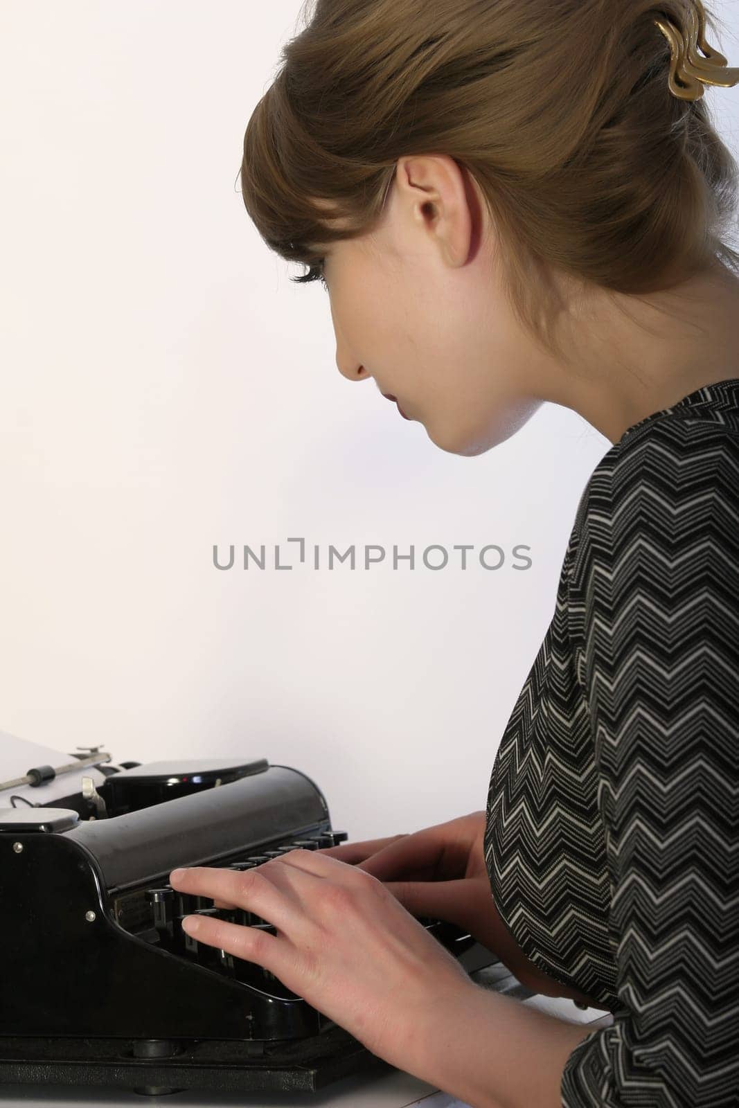 woman with typewriter
