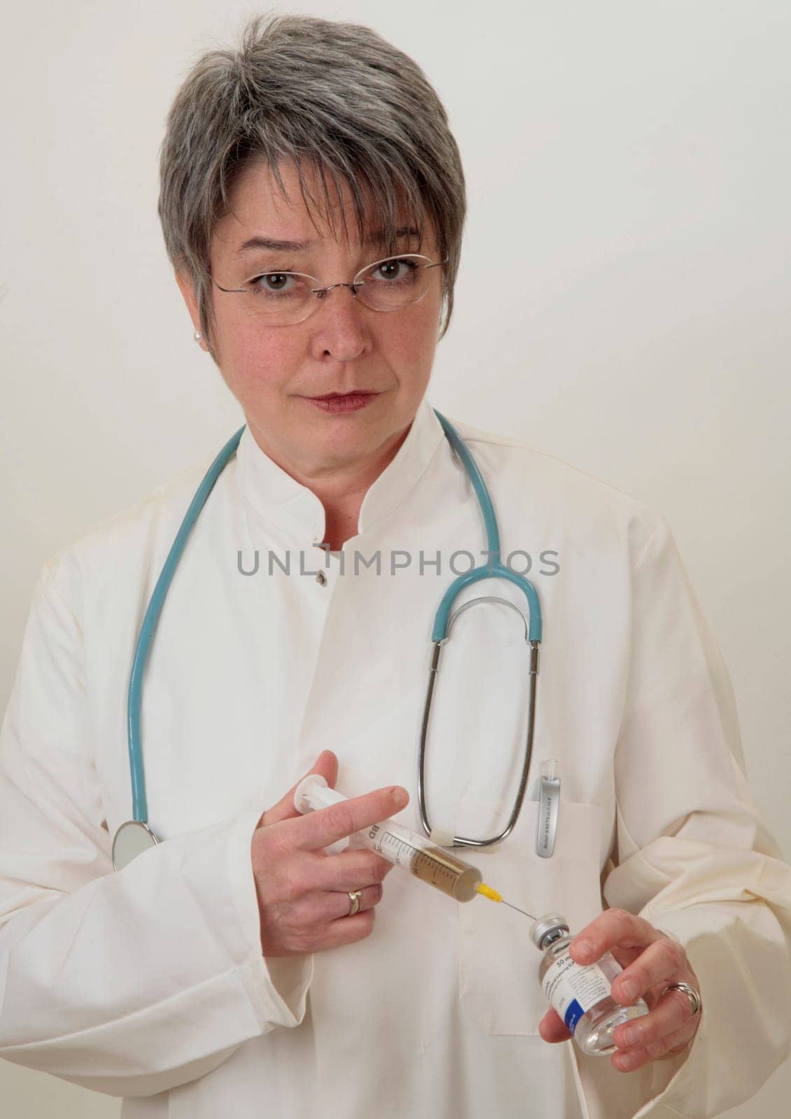 female doctor or woman doctor