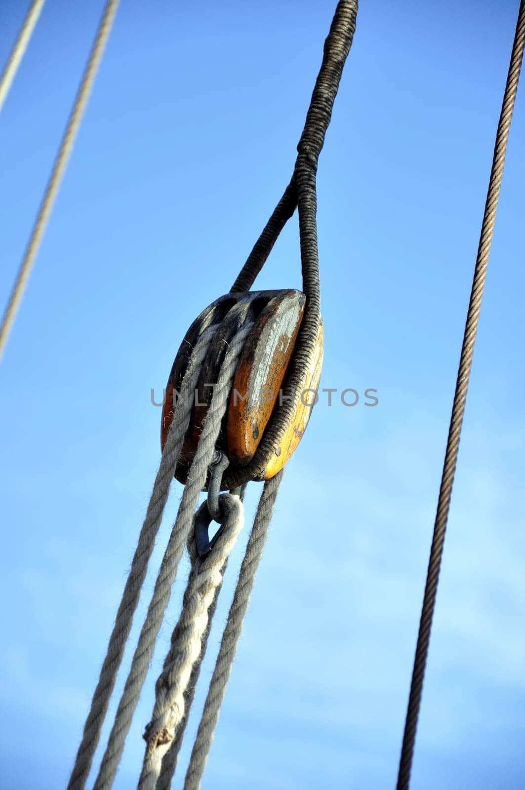 Idler pulley
