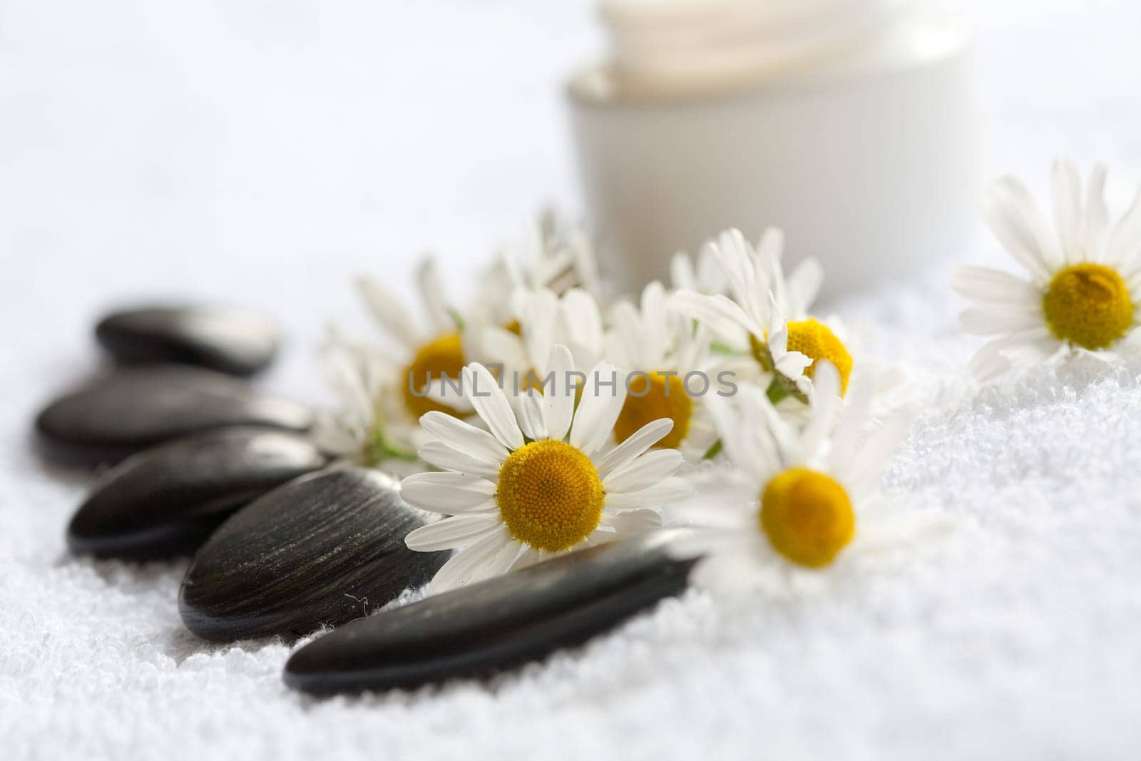 Care with chamomile