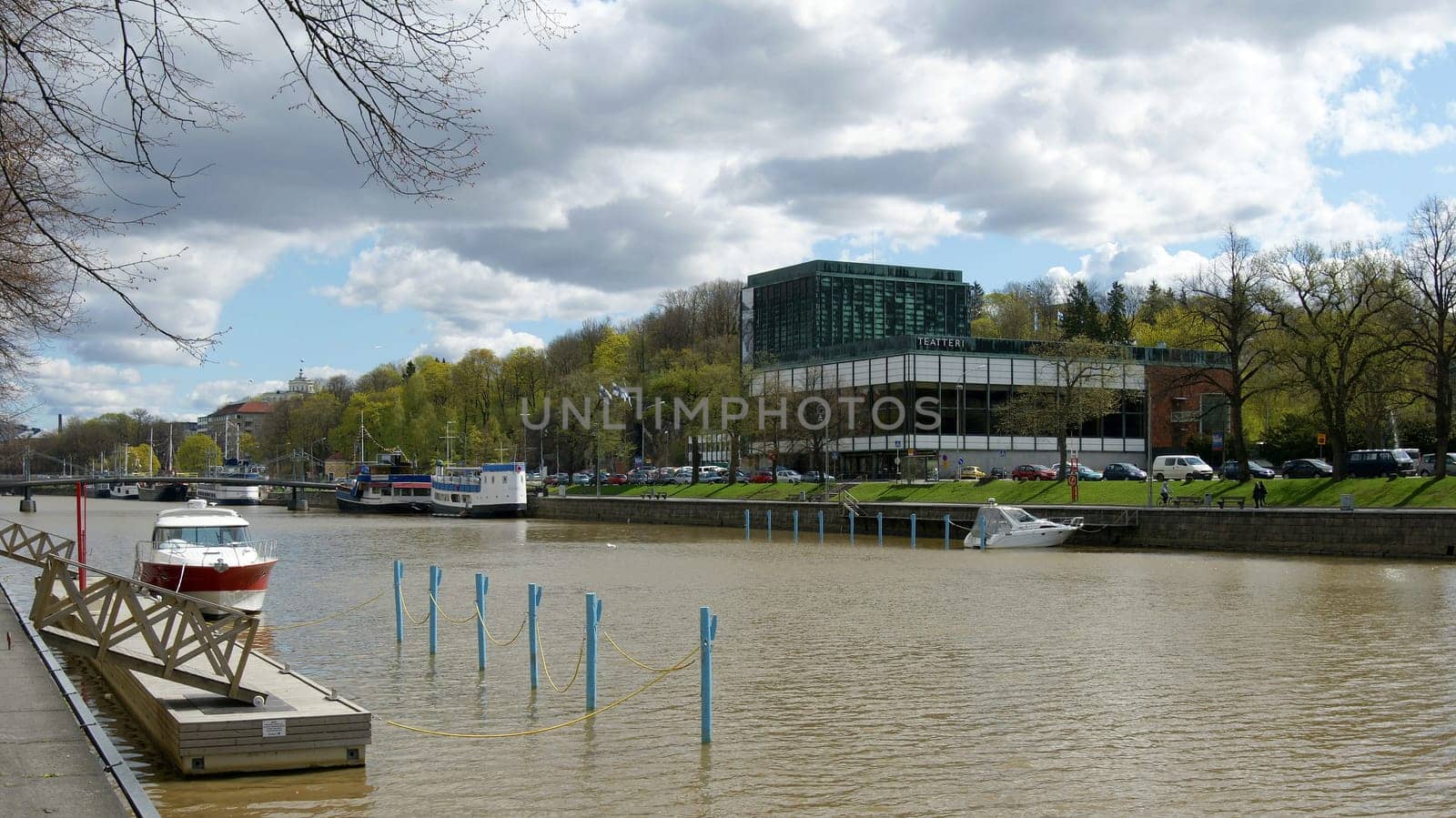 on the river Aurajoki with its many restaurant ships. On both sides of the river,beautiful promenades lead through the whole city. Finland