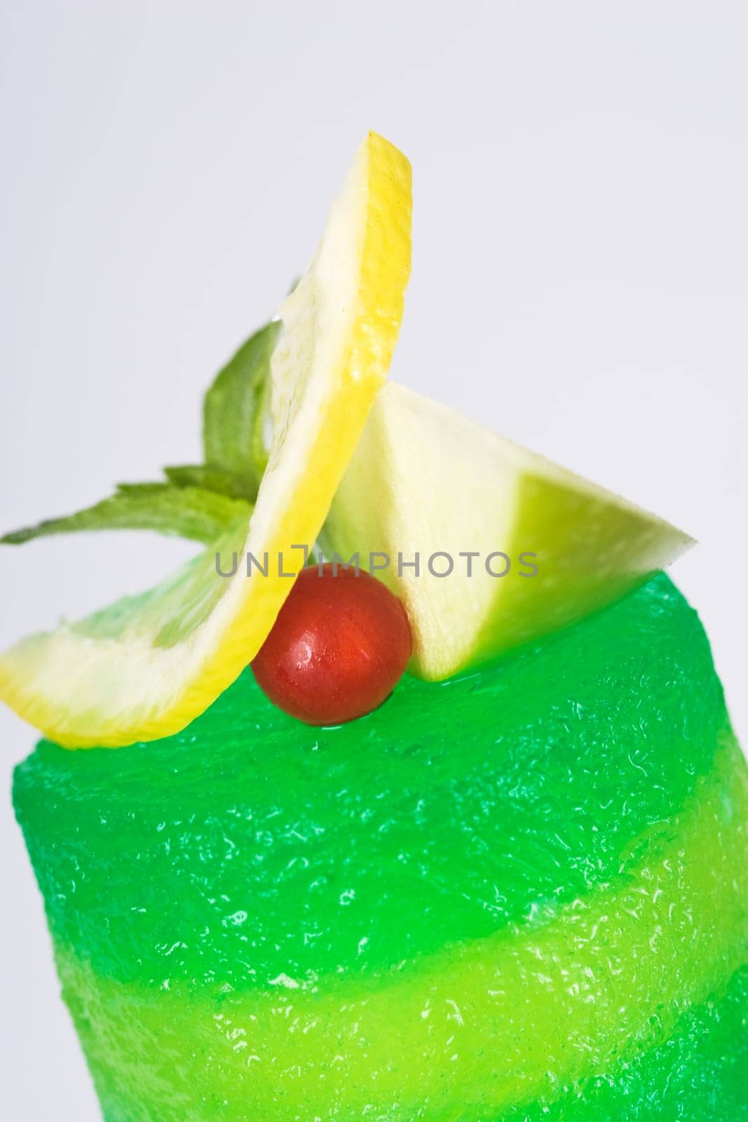 Lemon on ice