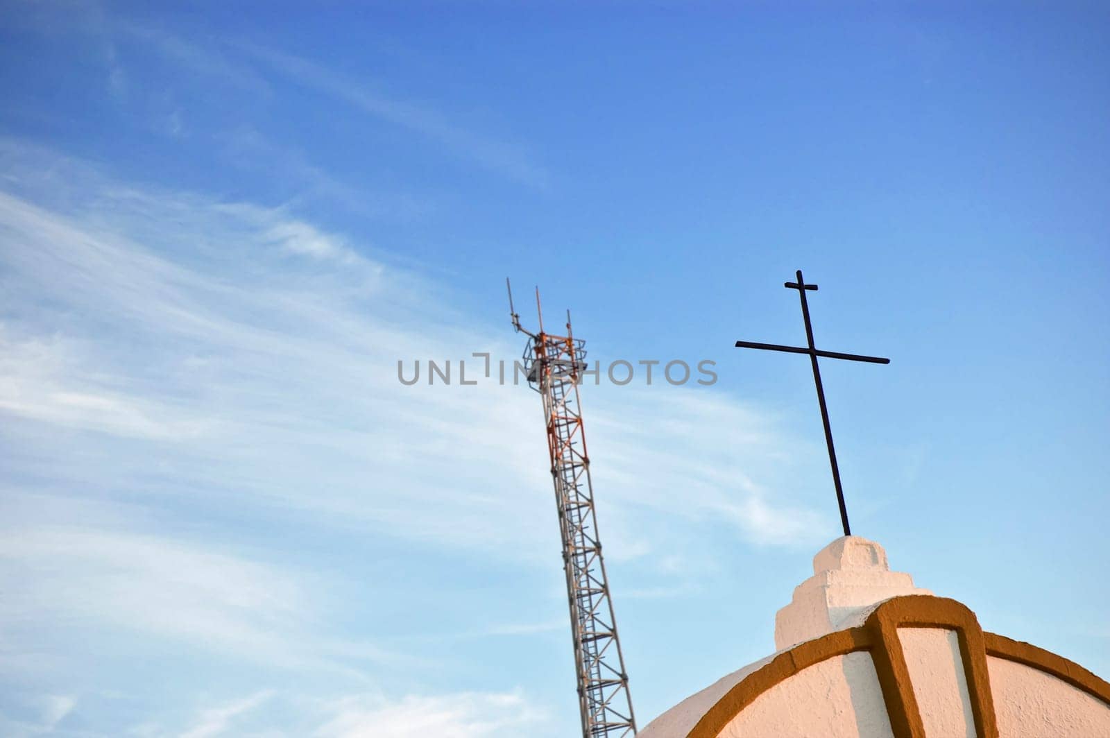 Cross and antenna