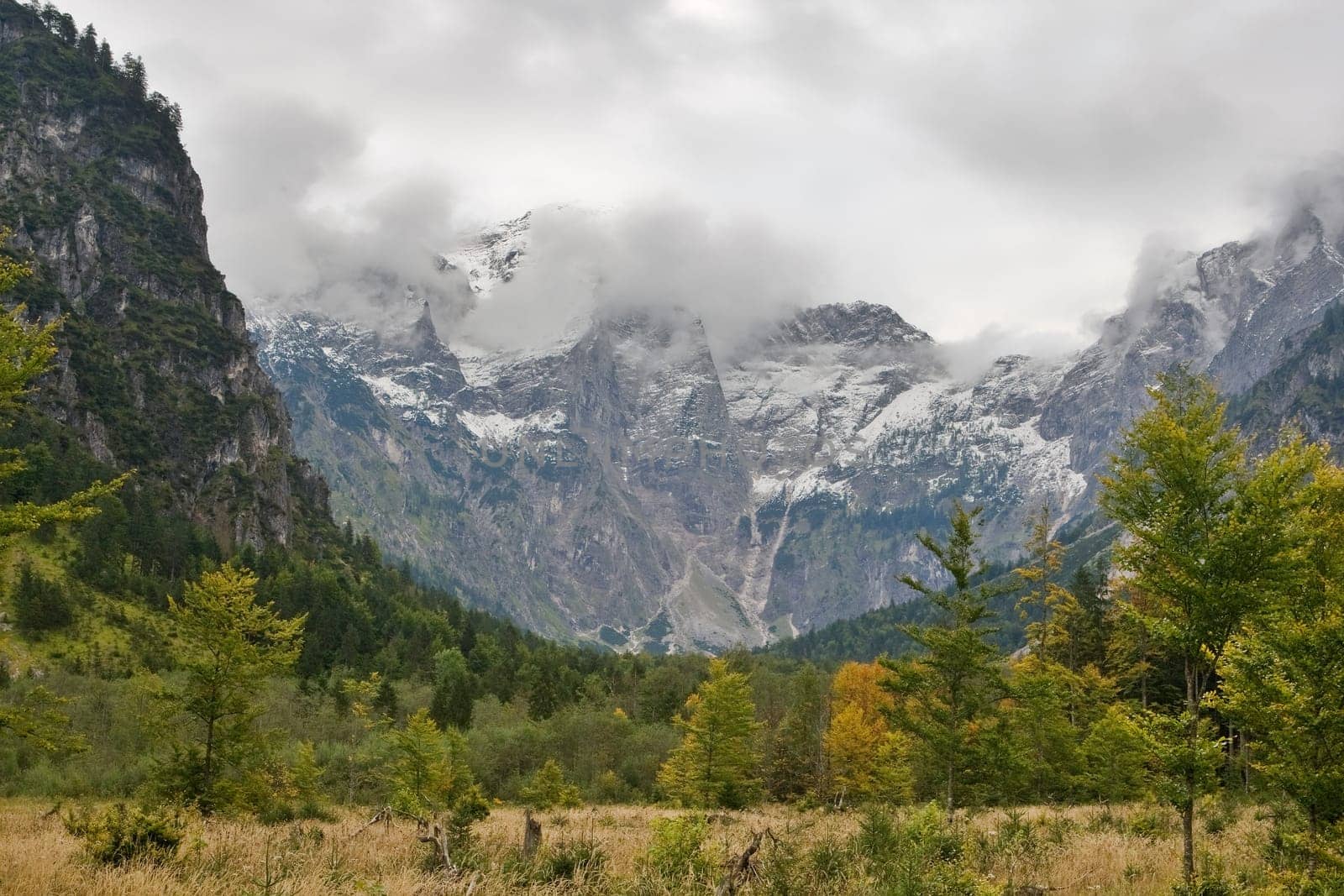 Totes Gebirge Mountains from to Almsee