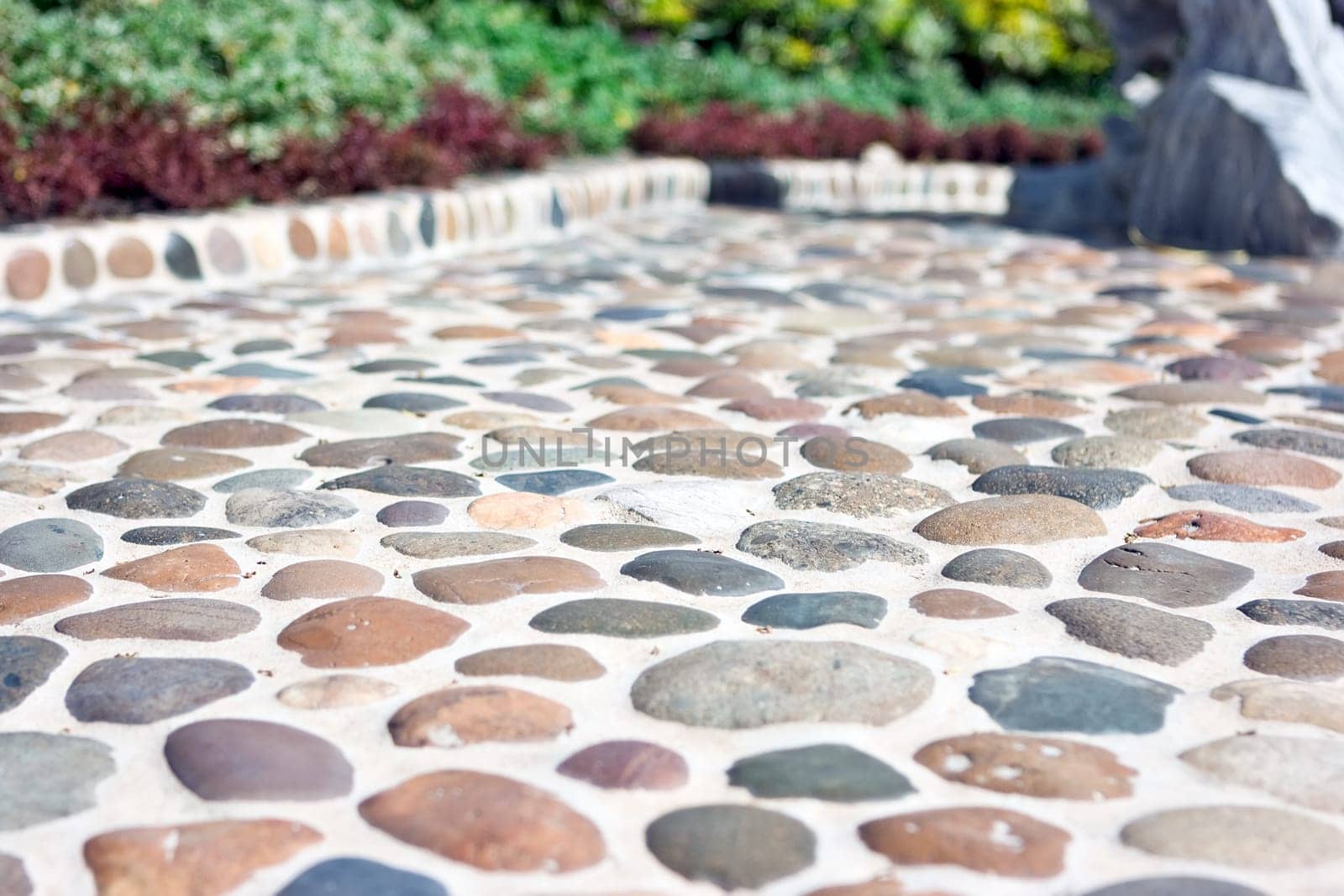 Stone roadway