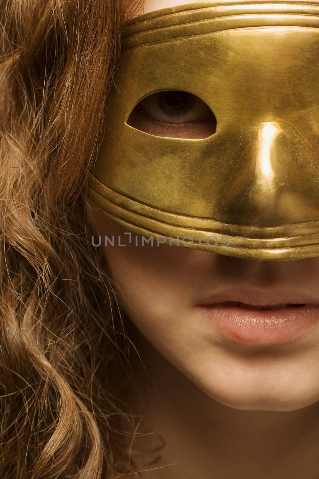 Woman wearing a mask