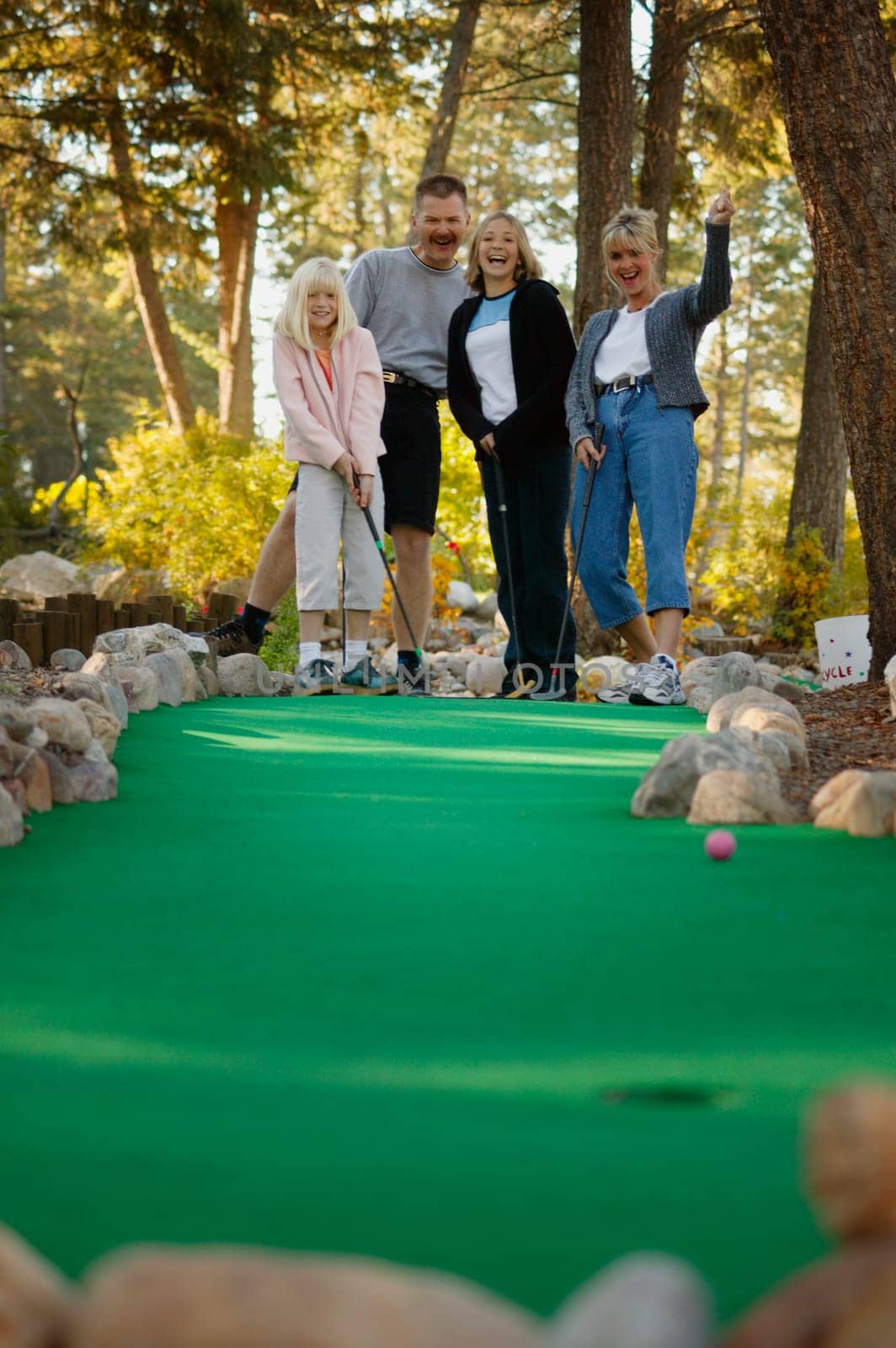 Family goes mini golfing