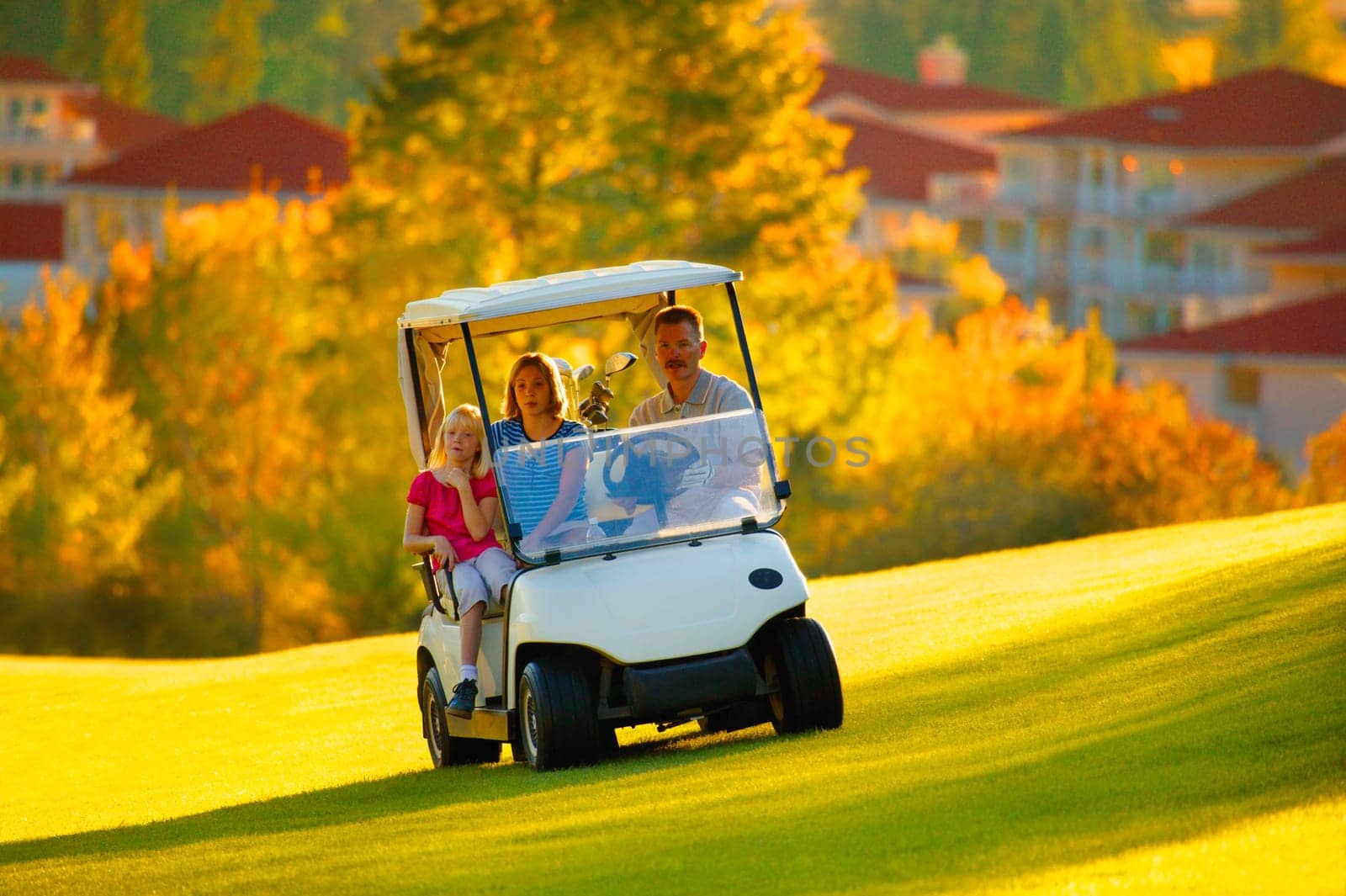 Family goes golfing