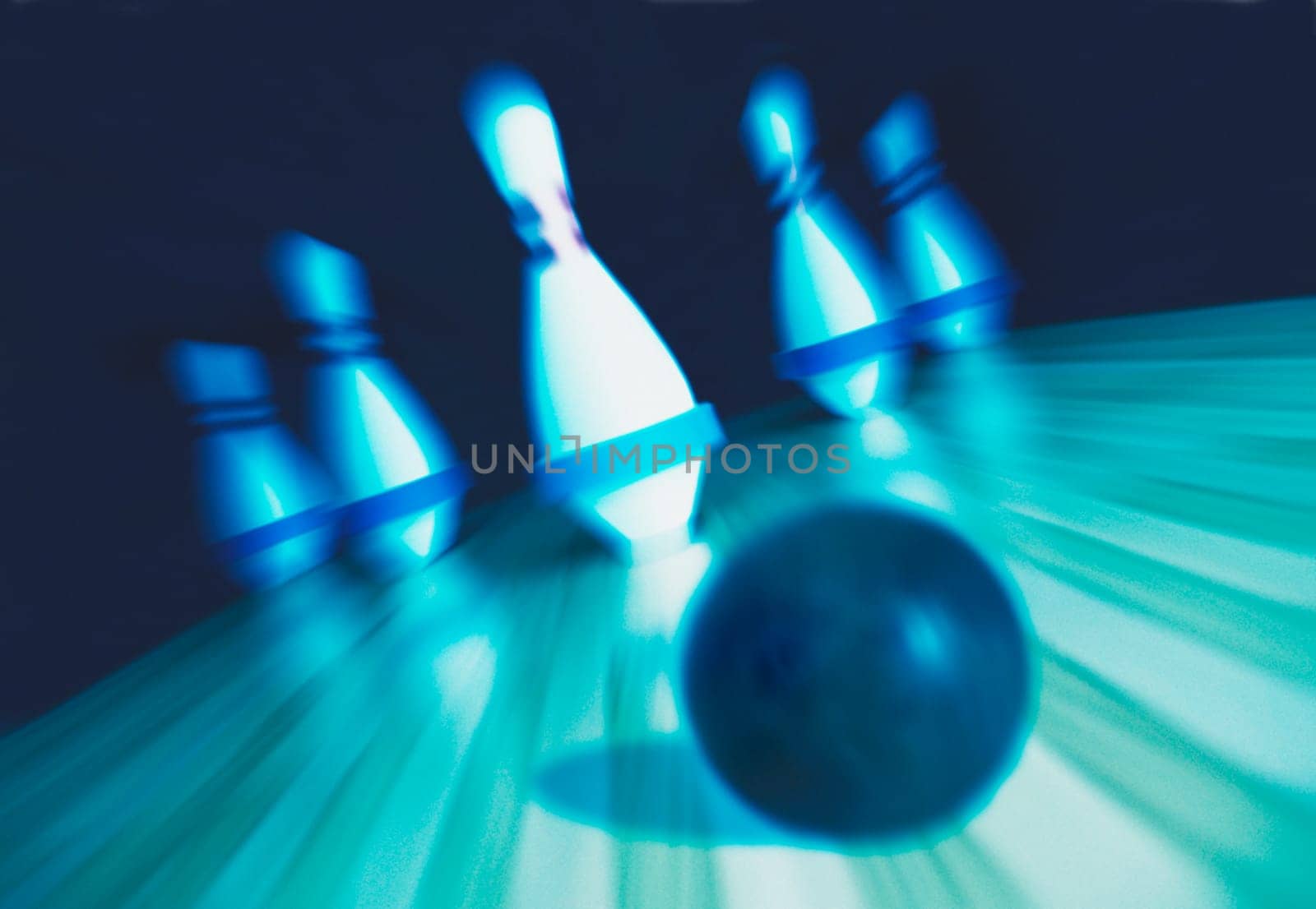 Five pin bowling