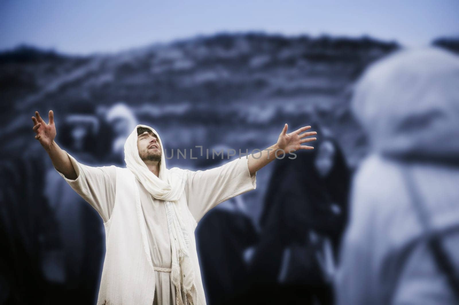Jesus praying