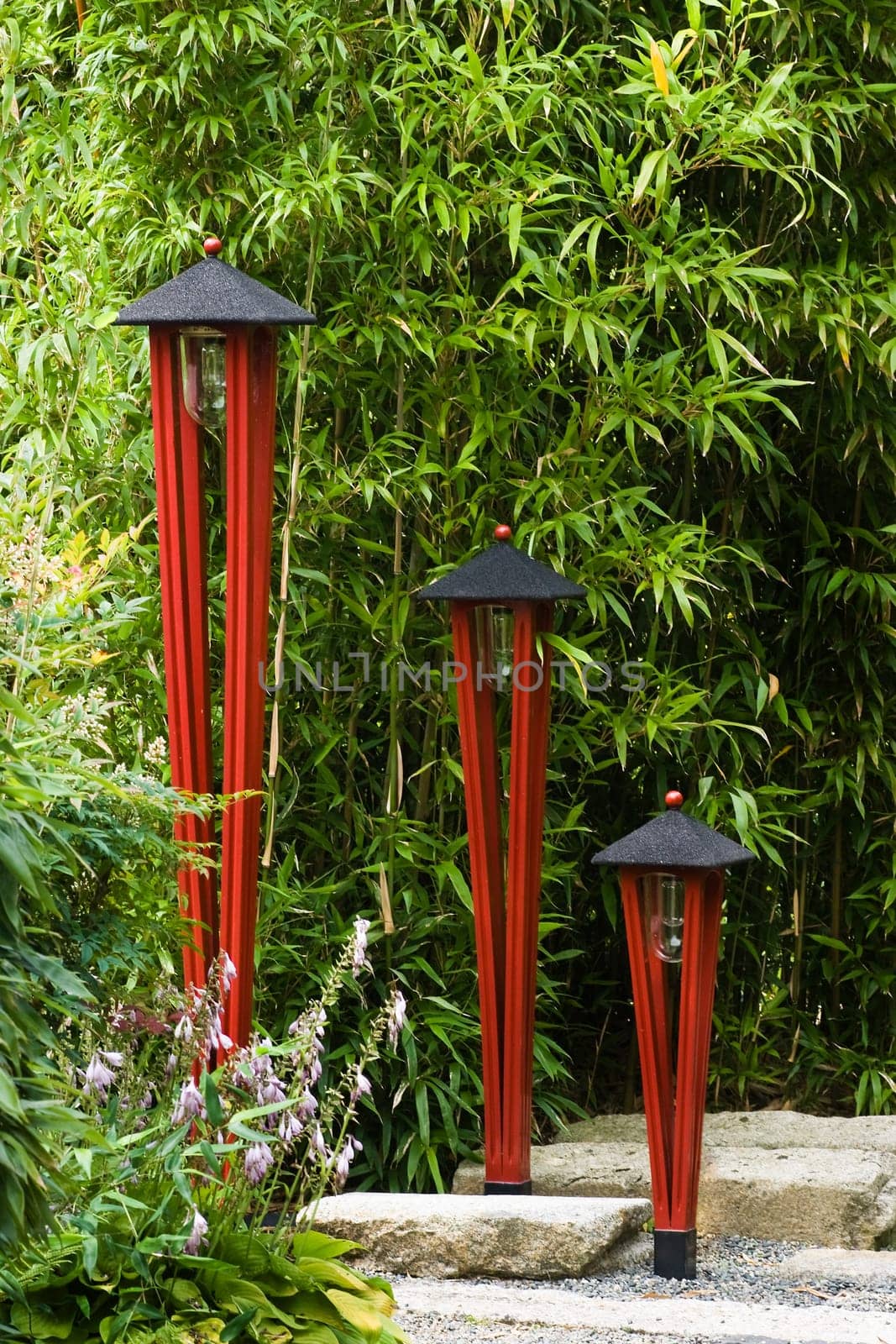 Lamps to illuminate a Japanese garden