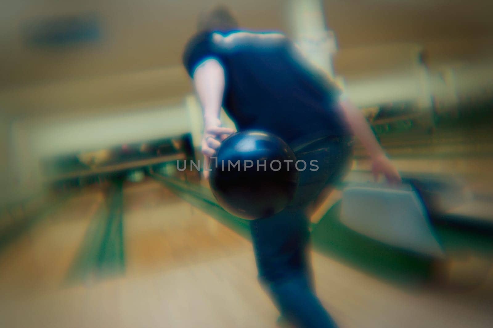 Ten pin bowling