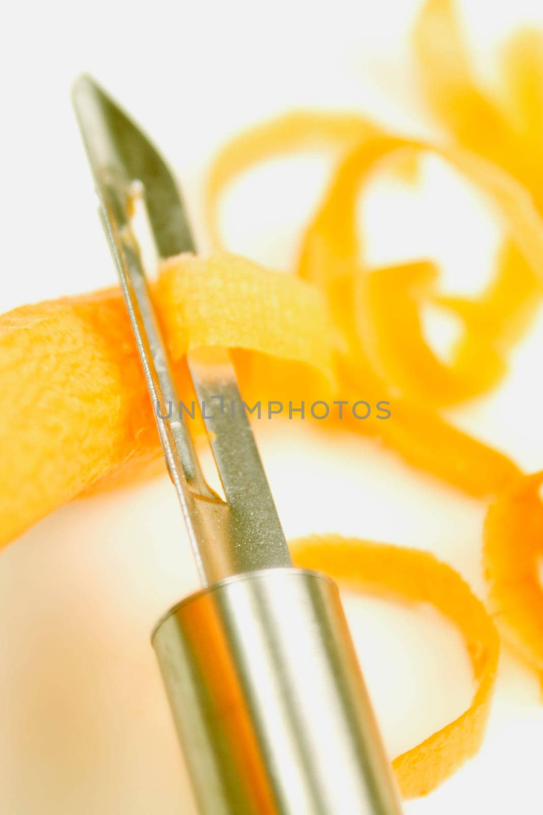Peeling carrot