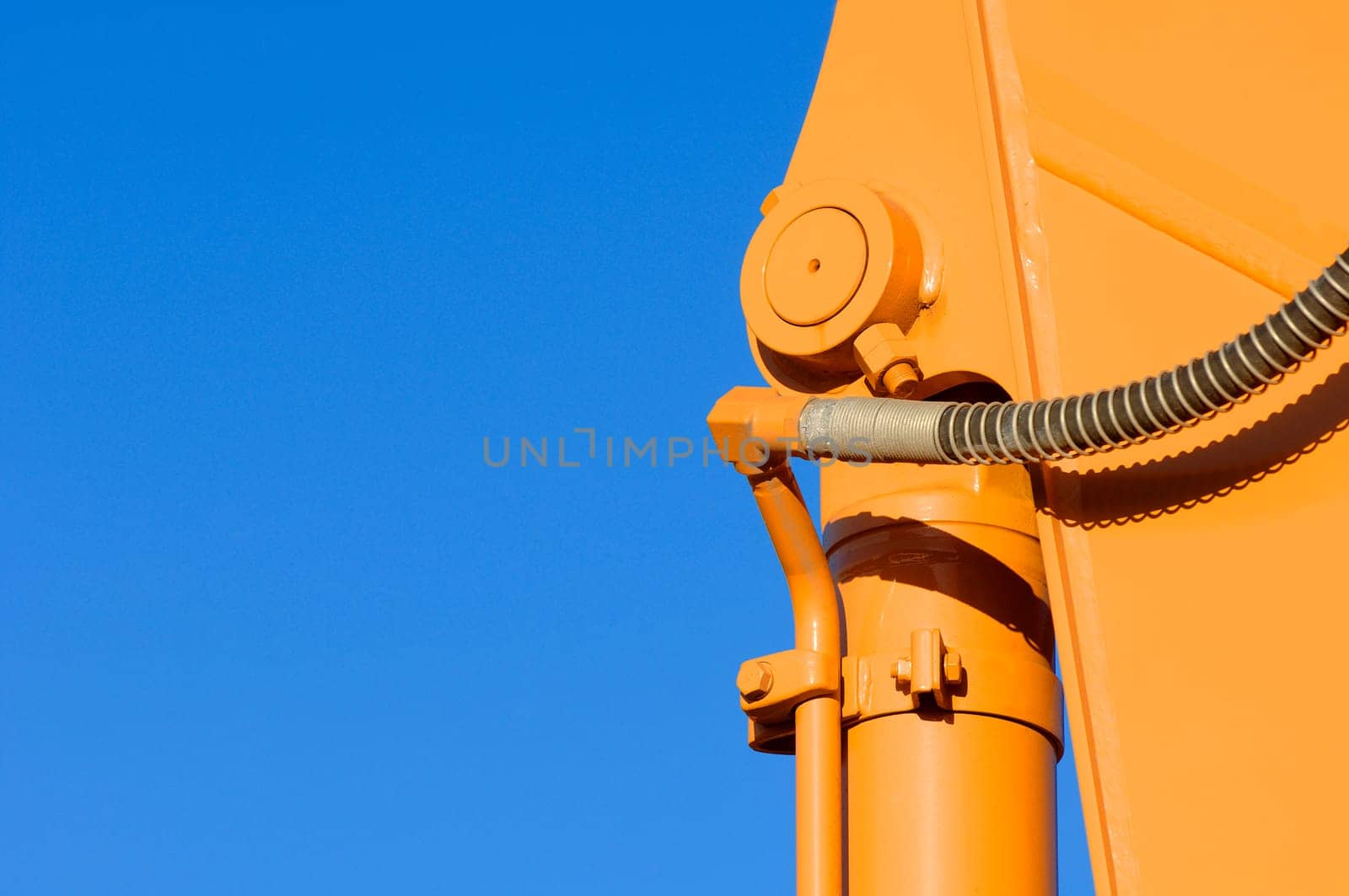 Hydraulic equipment